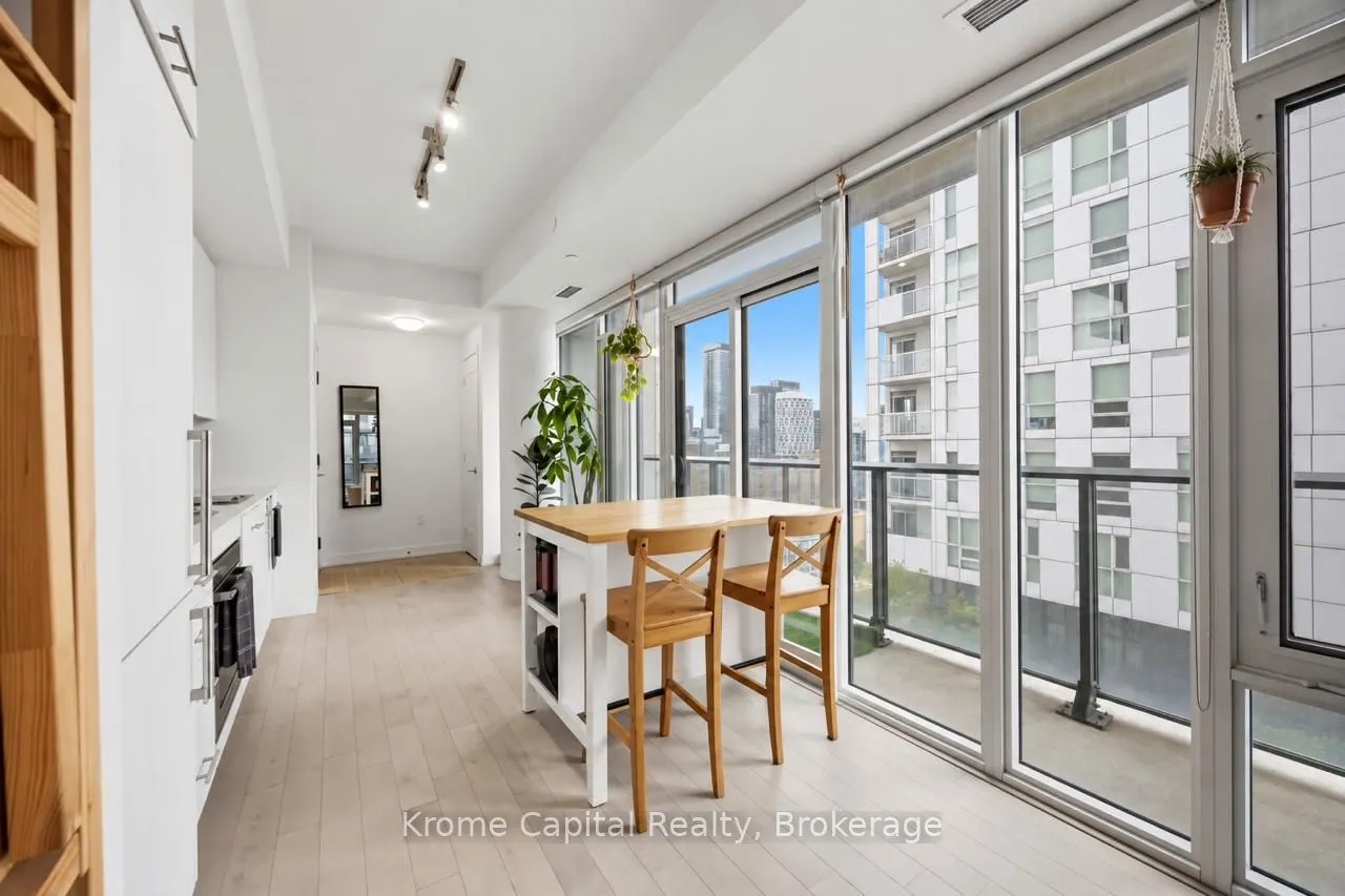 330 Richmond Street W #2615
