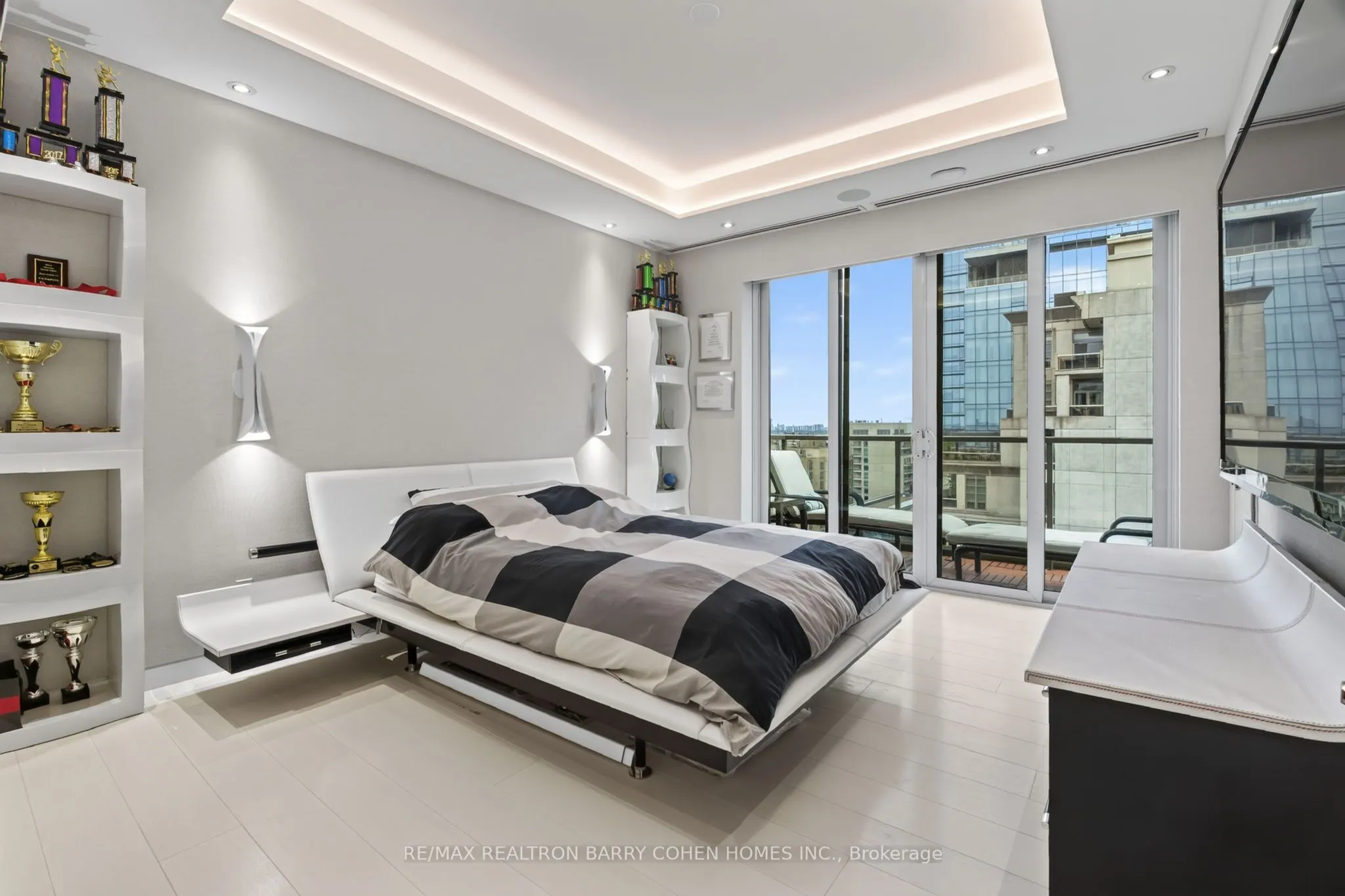 80 Yorkville Avenue #1602