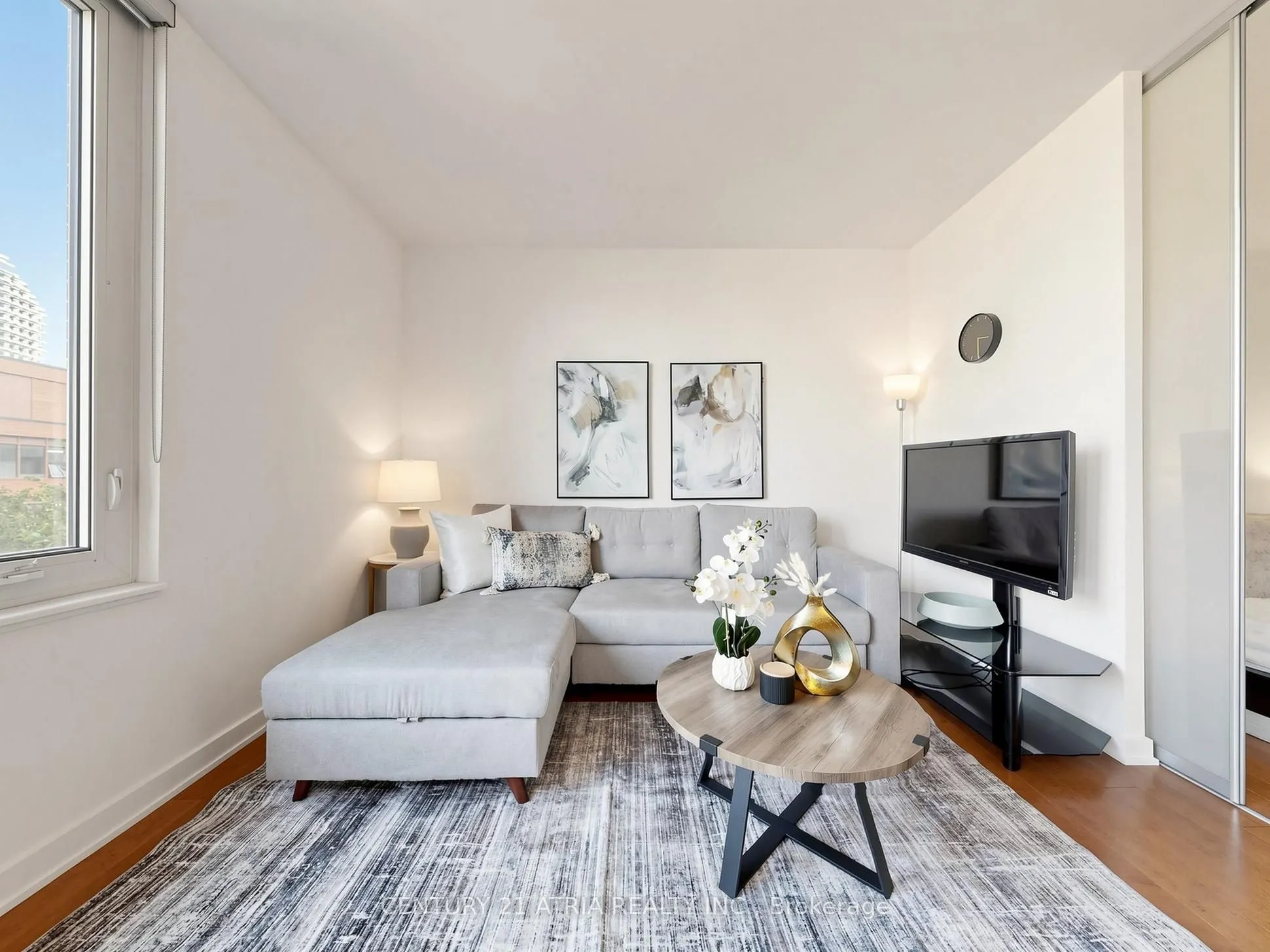 3 Market Street #410