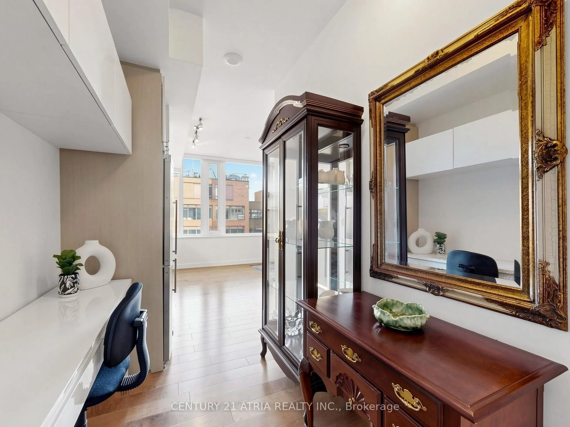 3 Market Street #410