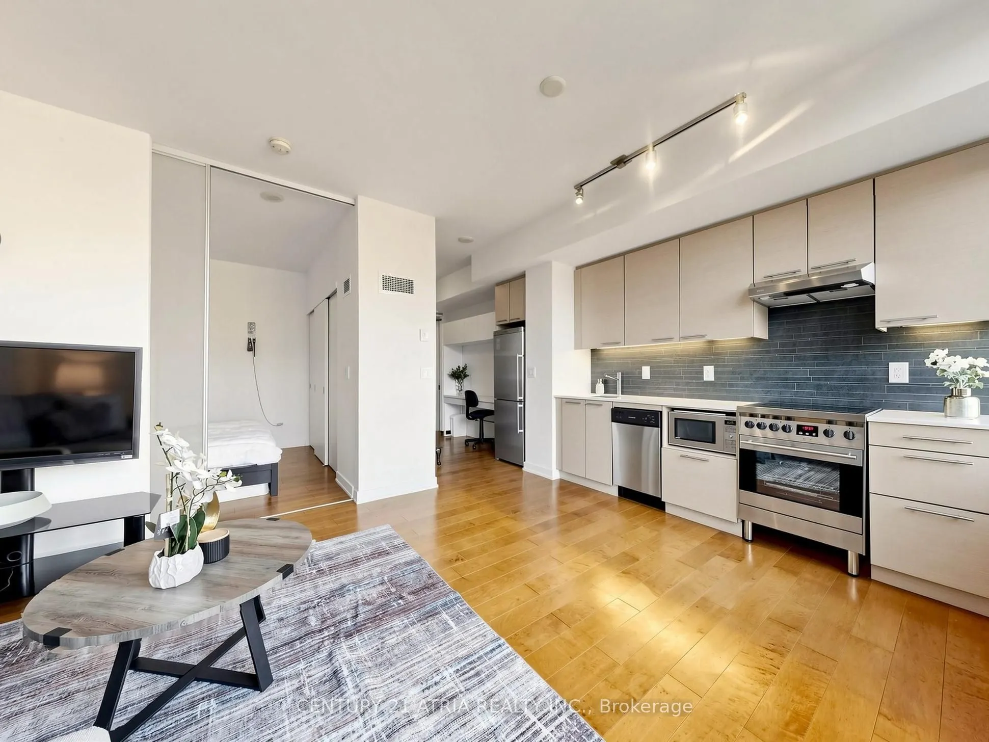3 Market Street #410