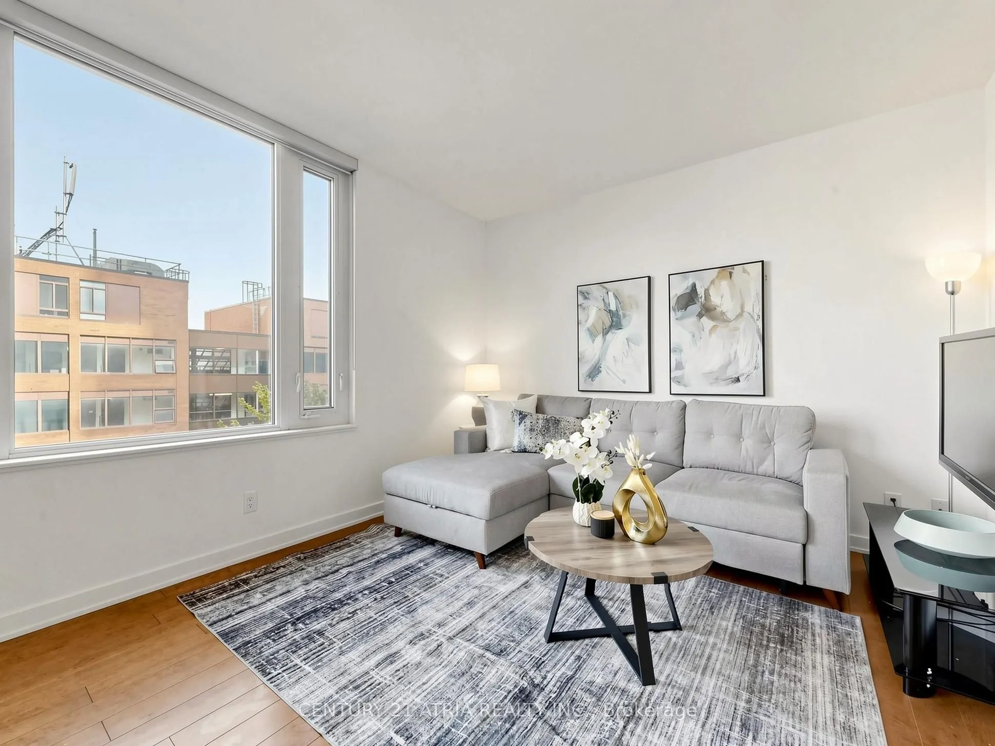 3 Market Street #410