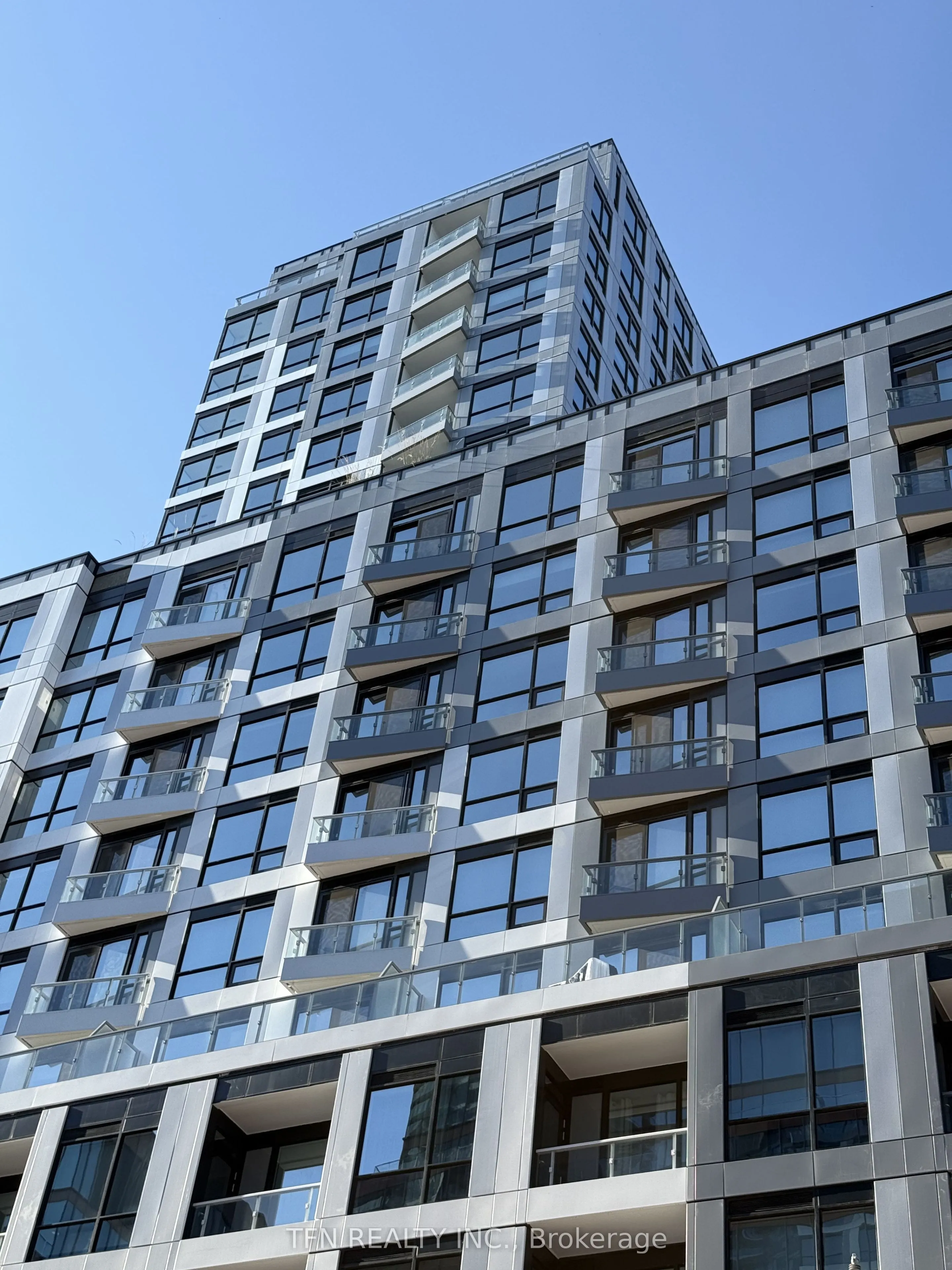 15 Richardson Street #920