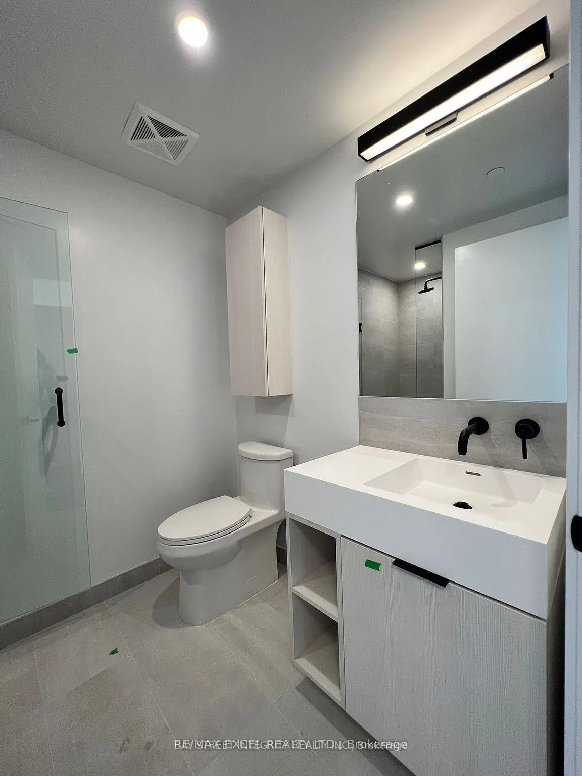 108 Peter Street #2708