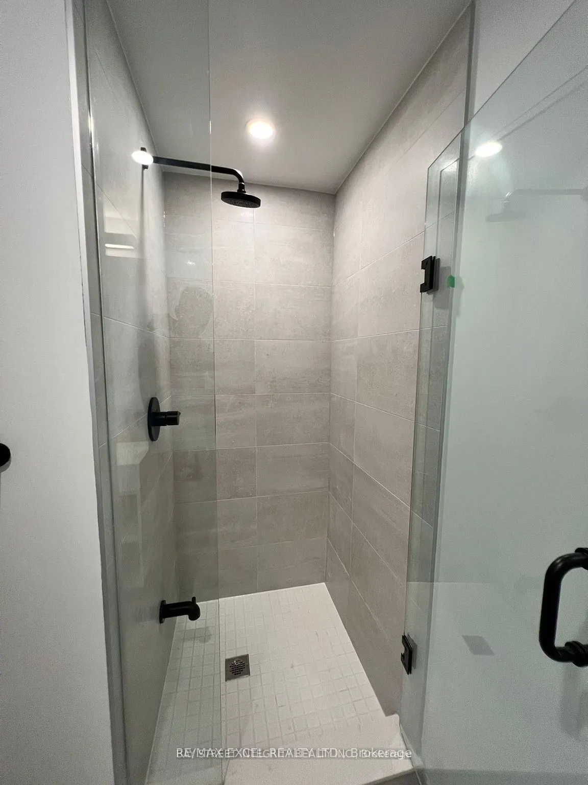 108 Peter Street #2708