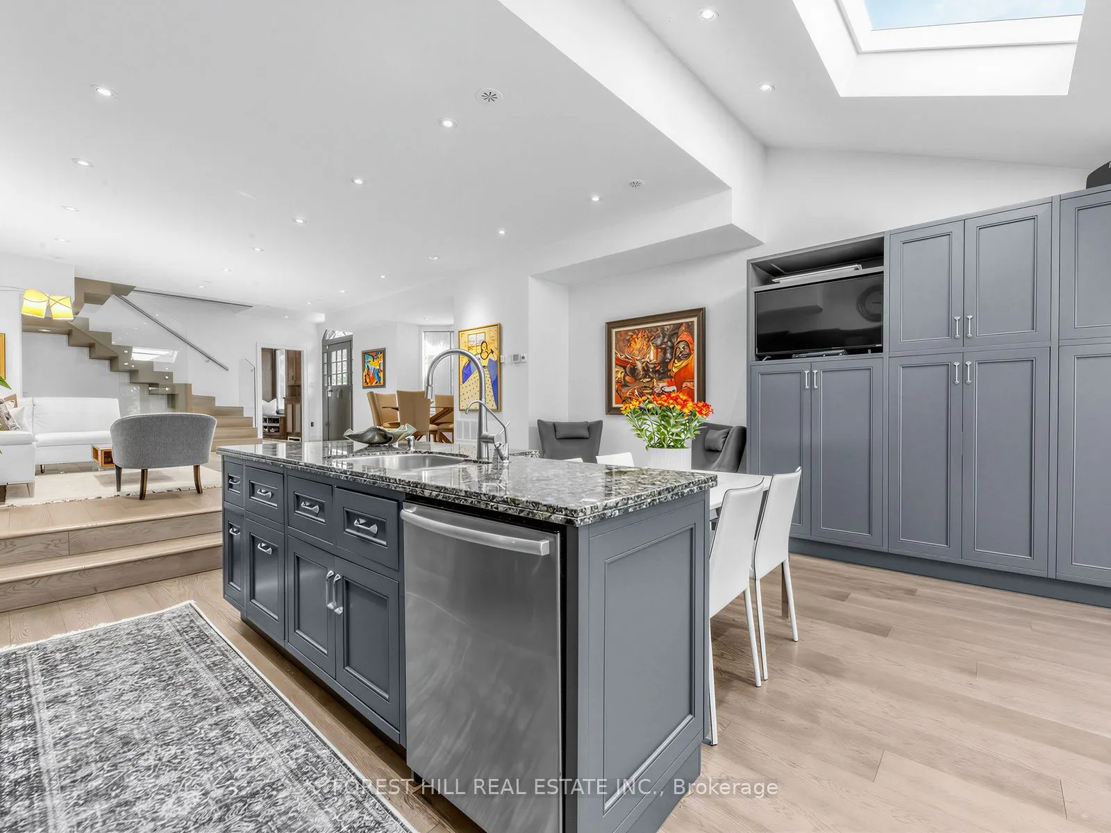 126 Keewatin Avenue