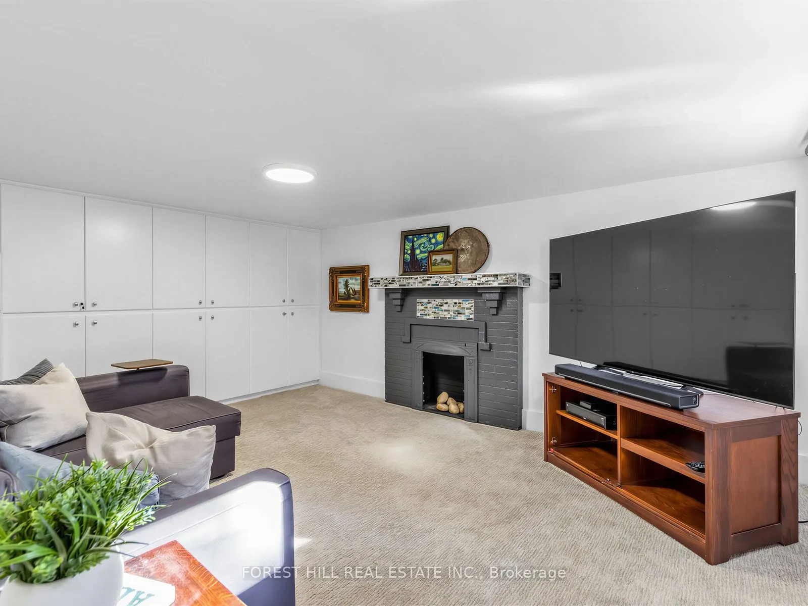 126 Keewatin Avenue