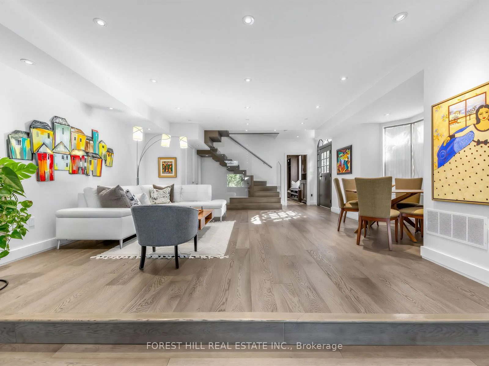 126 Keewatin Avenue