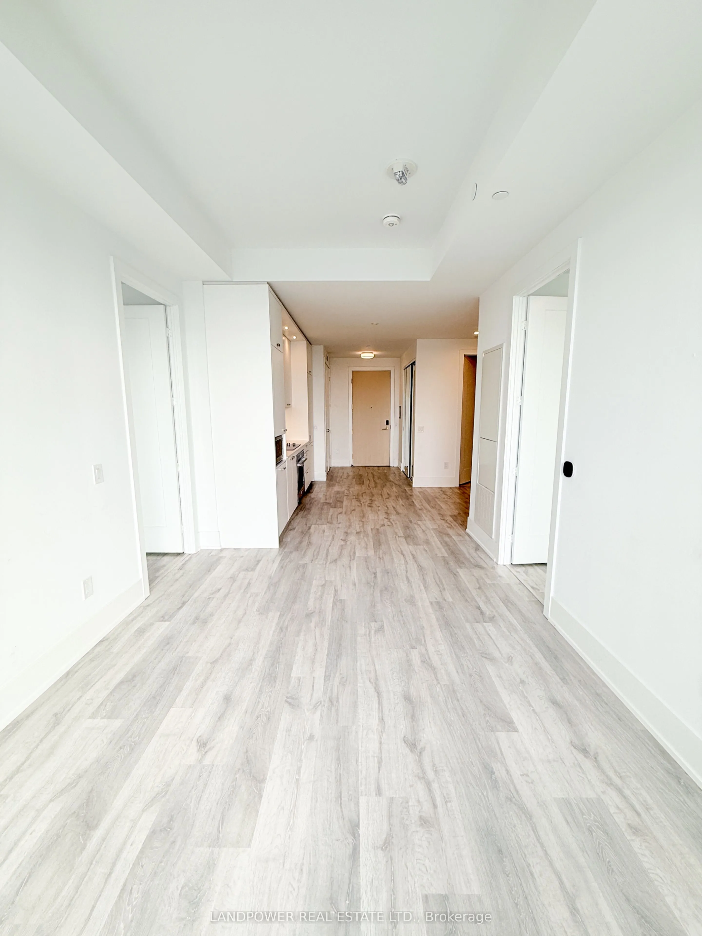 480 Front Street W #2002