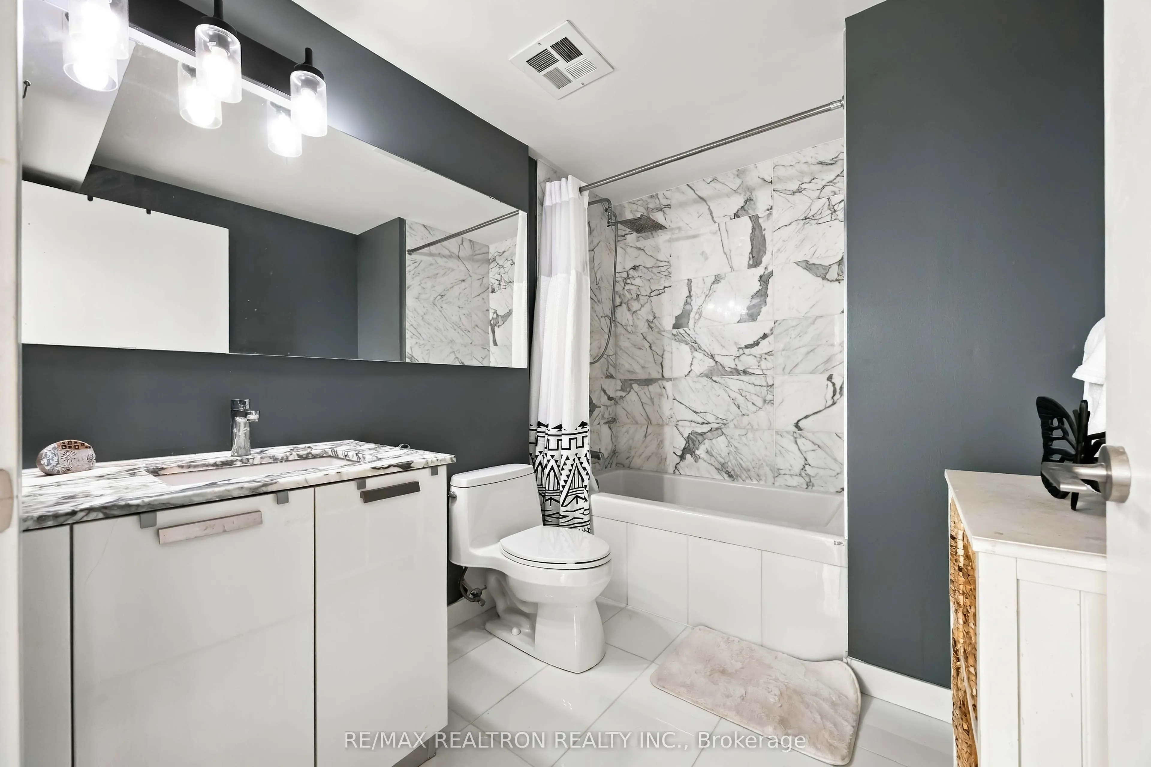 1815 Yonge Street #507