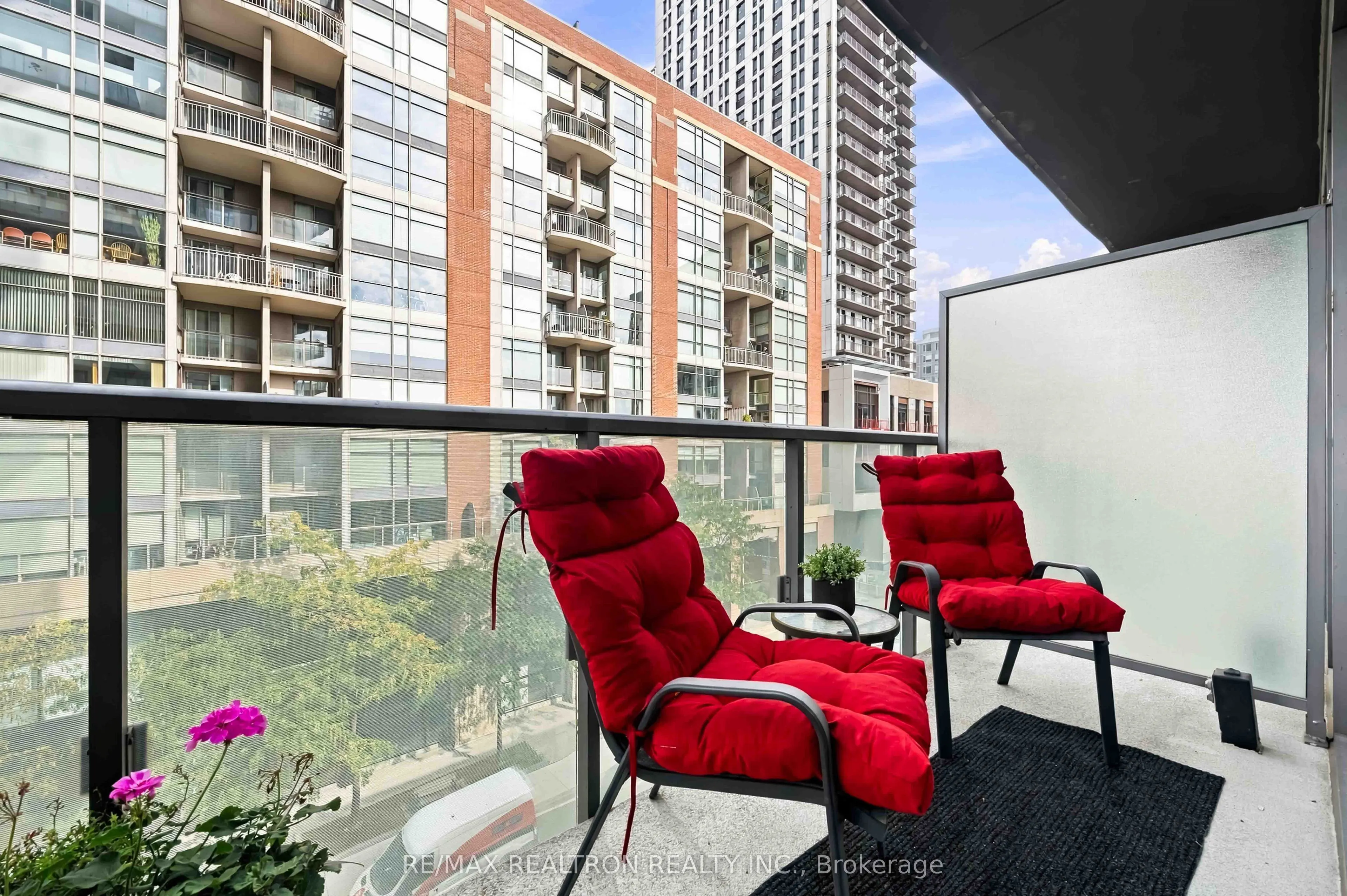 1815 Yonge Street #507