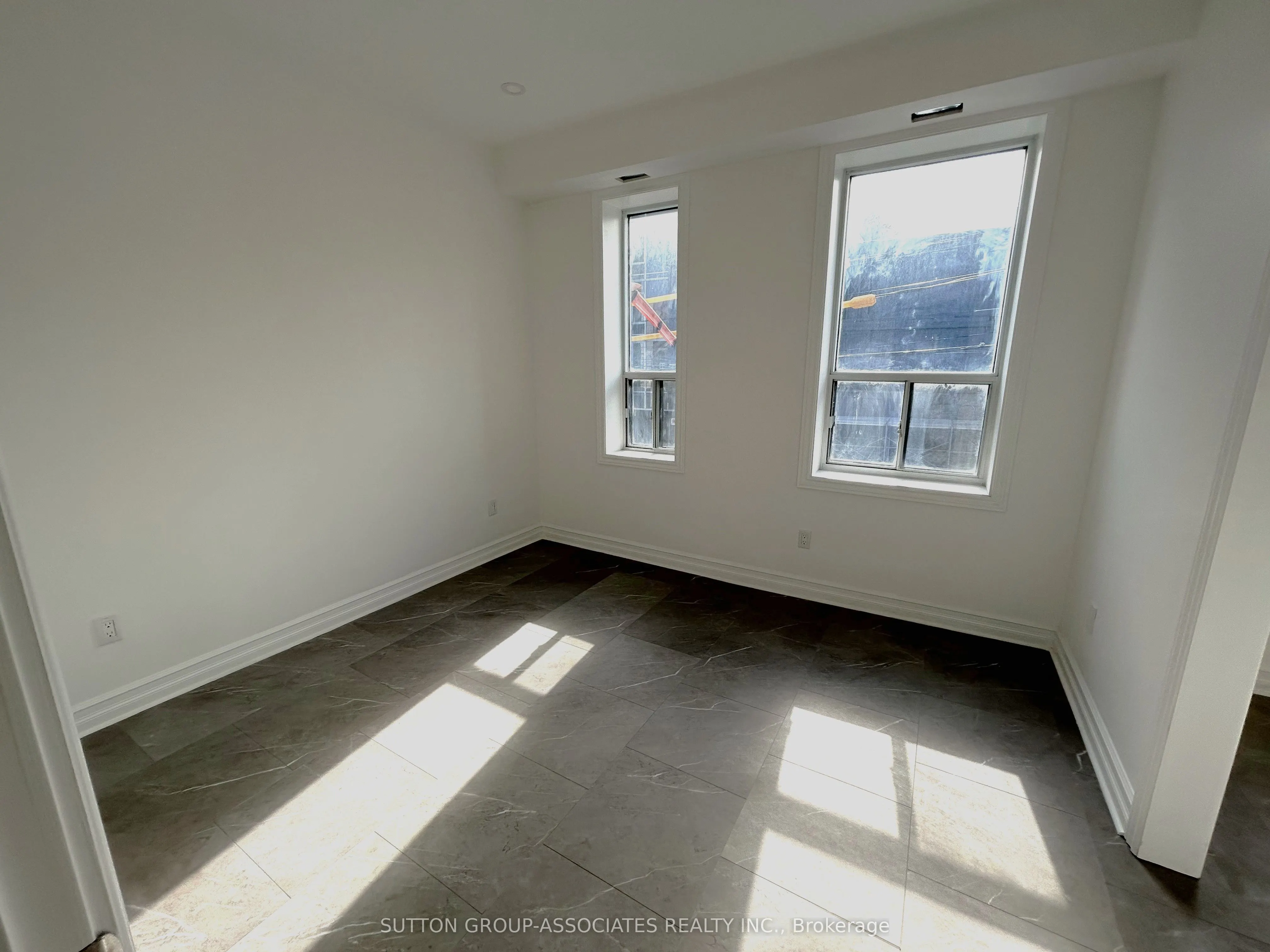 792 College Street #2nd flr