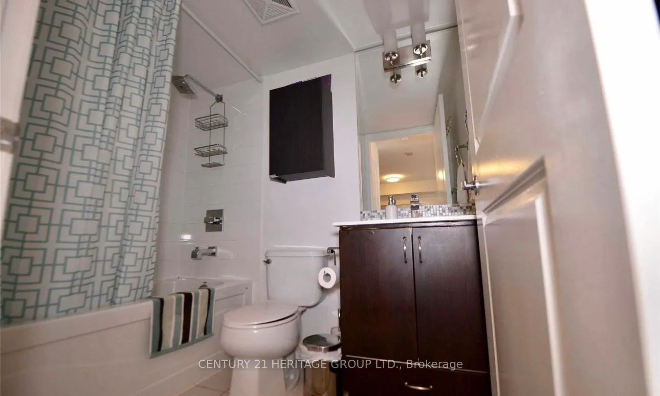 27 Rean Drive #306