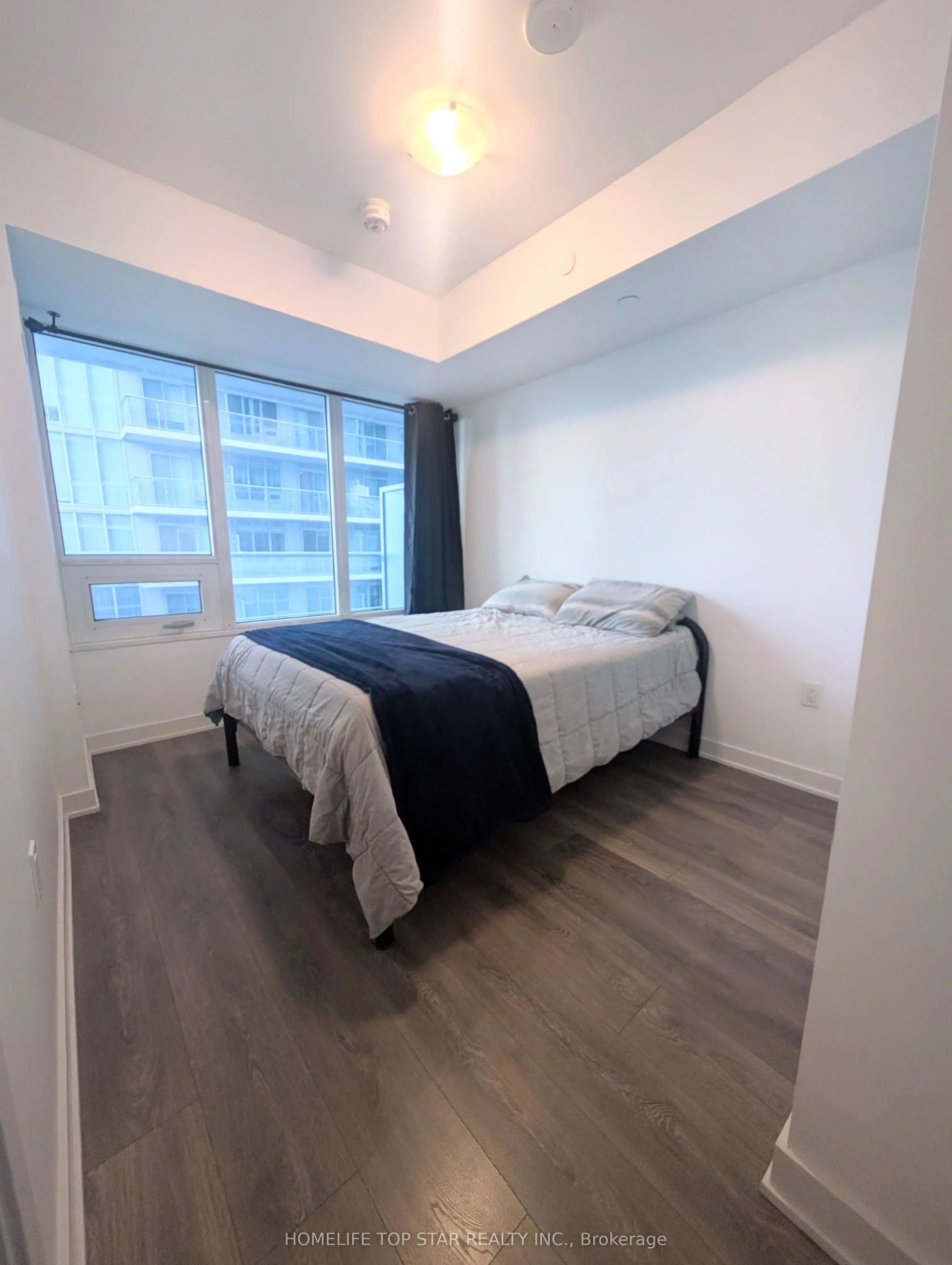 195 Redpath Avenue NW #2313