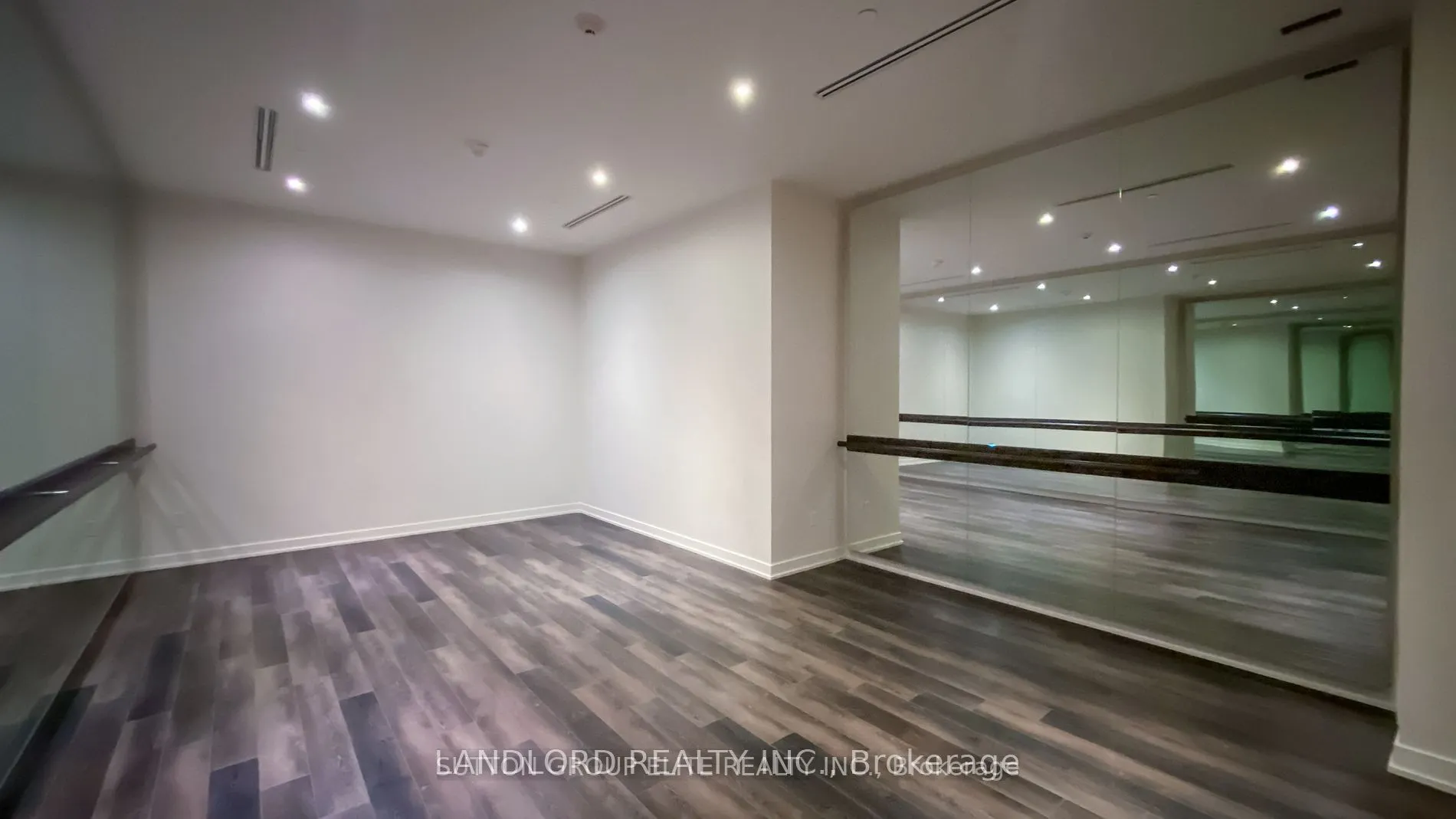 197 Yonge Street #4309