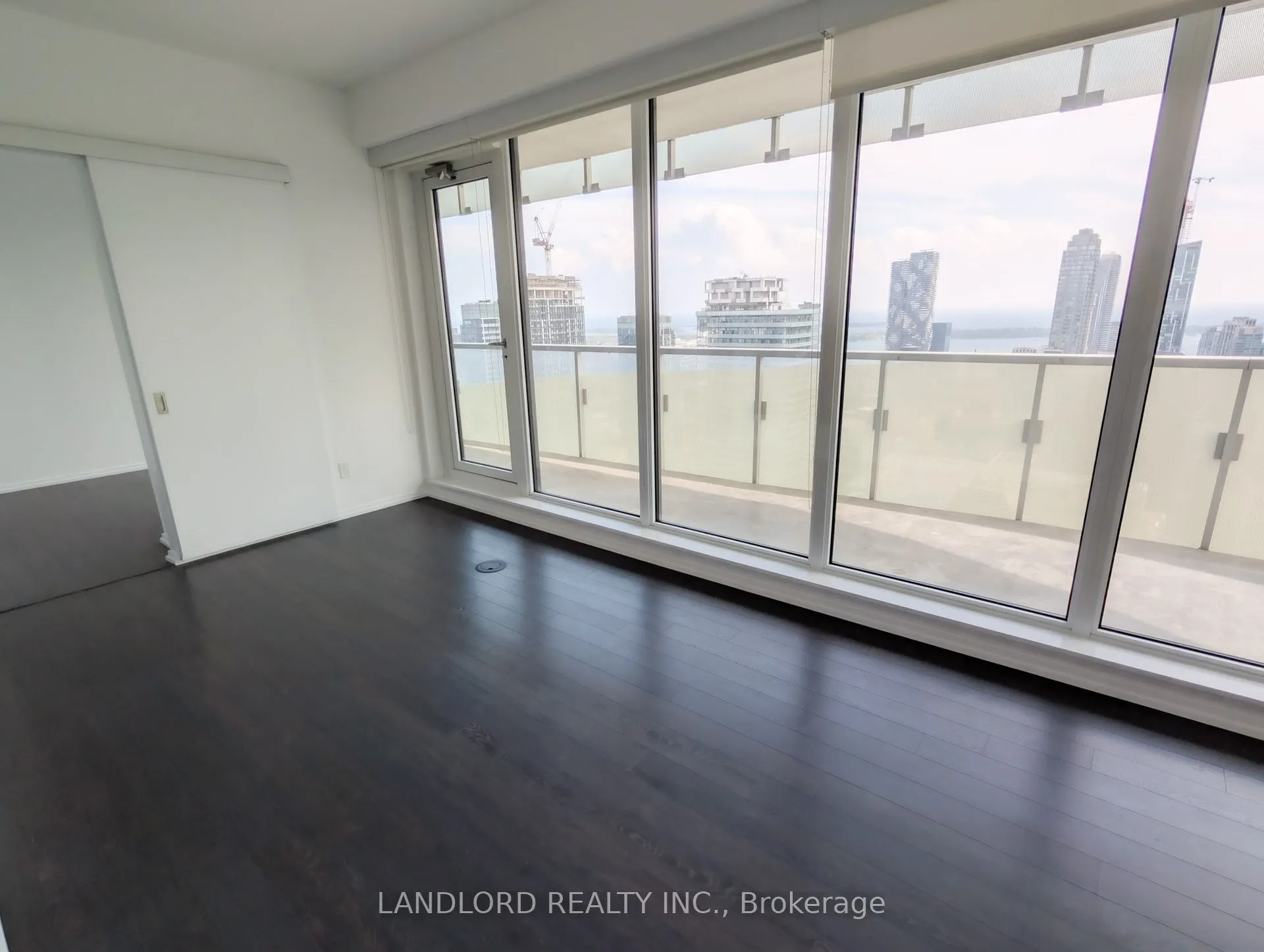 197 Yonge Street #4309