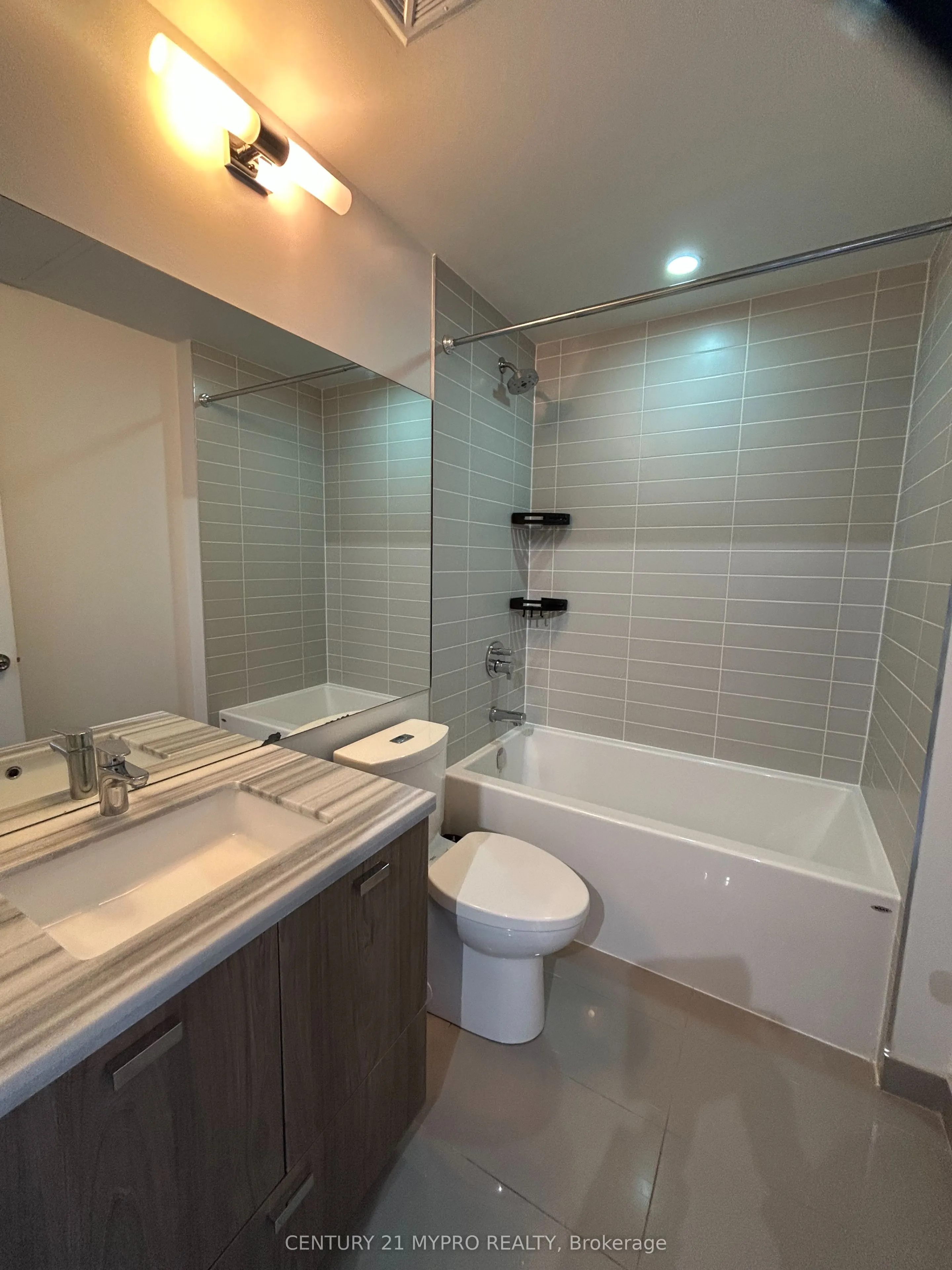 290 Adelaide Street W #3902