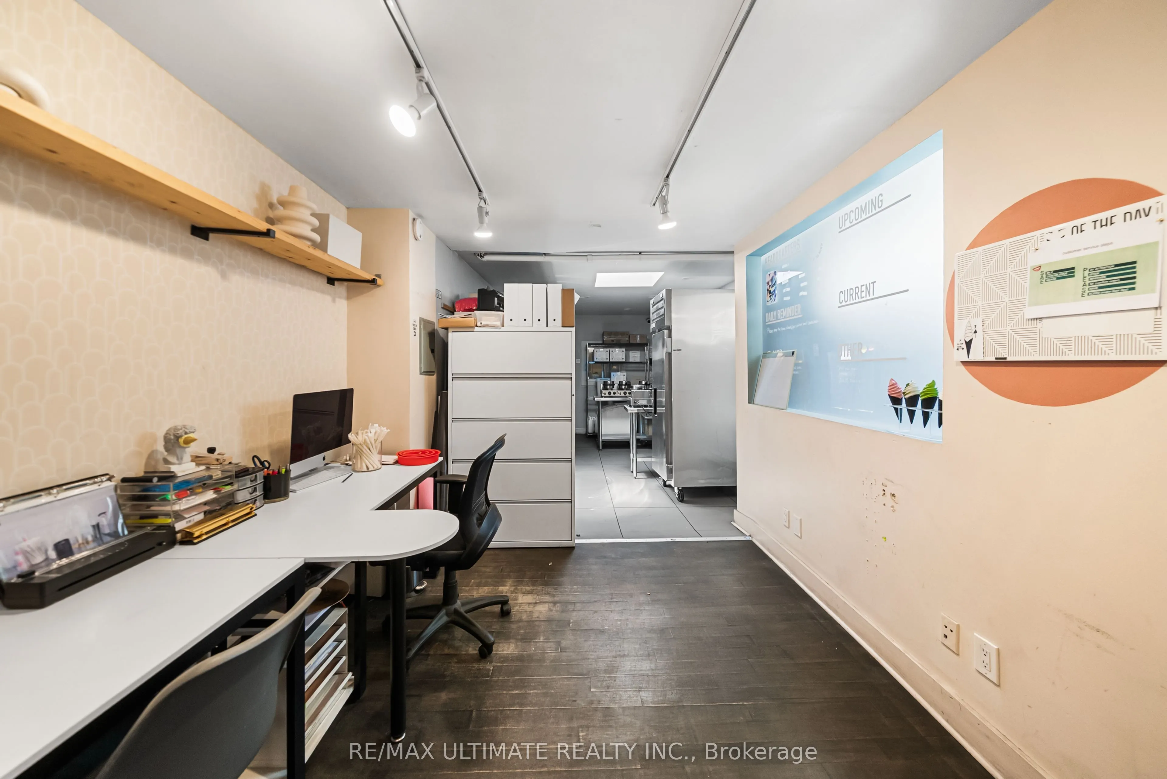 831 Queen Street W #Main