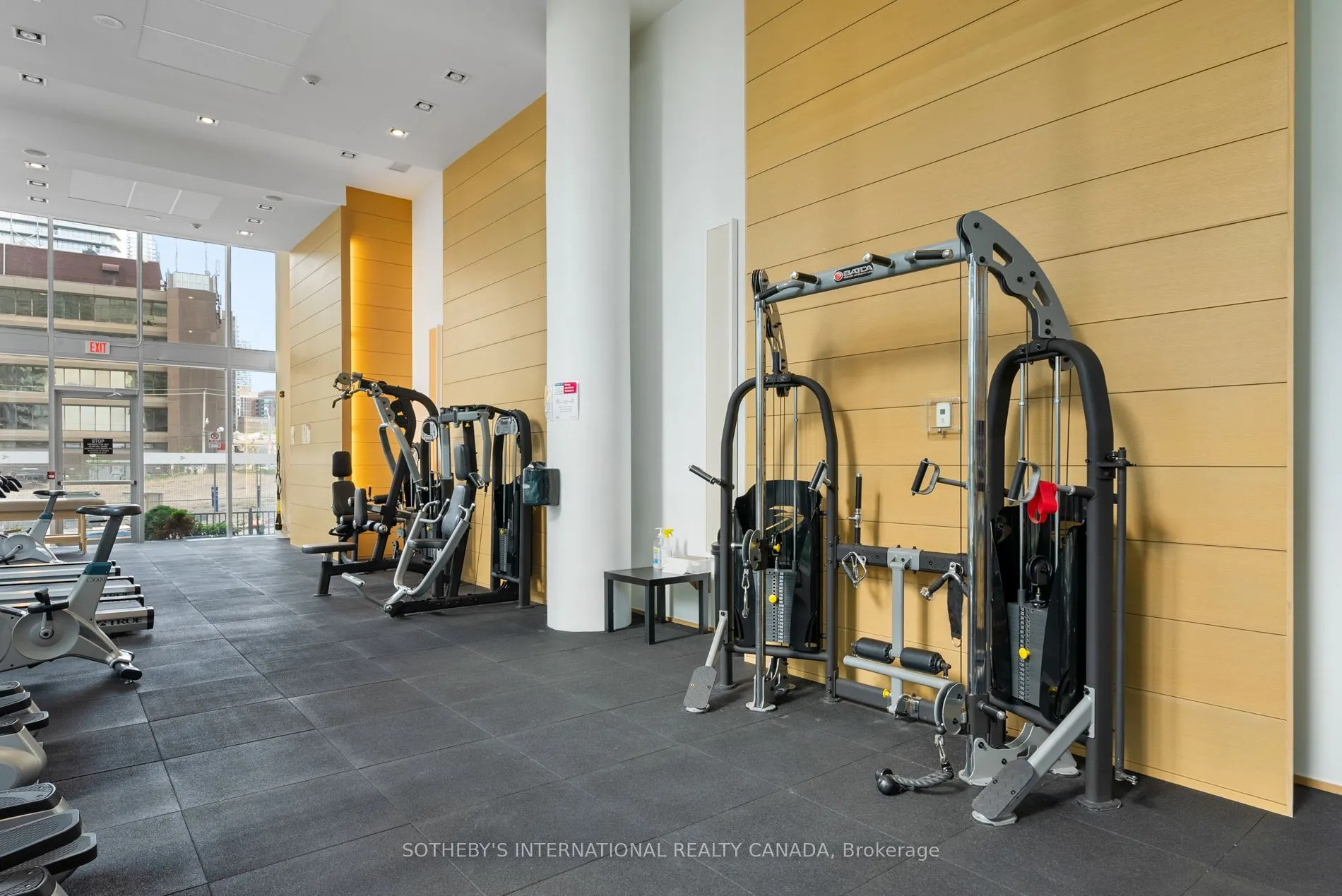 29 Queens Quay E #TH 114