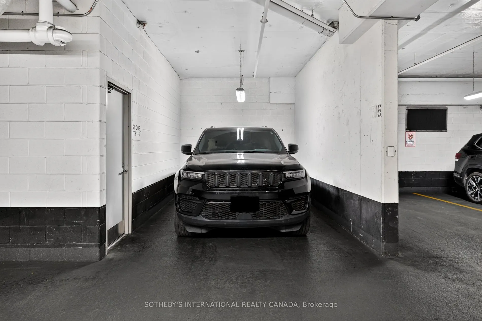 29 Queens Quay E #TH 114