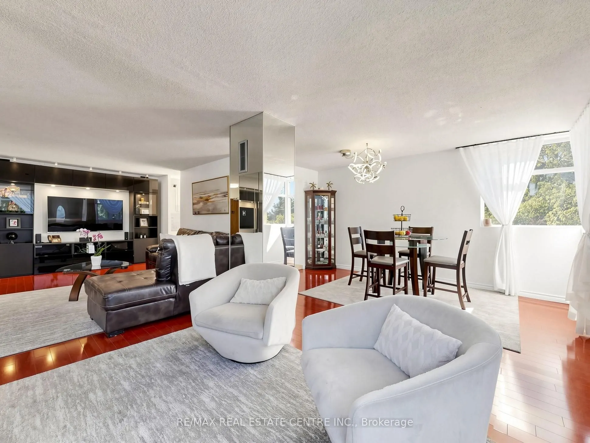100 Antibes Drive #207