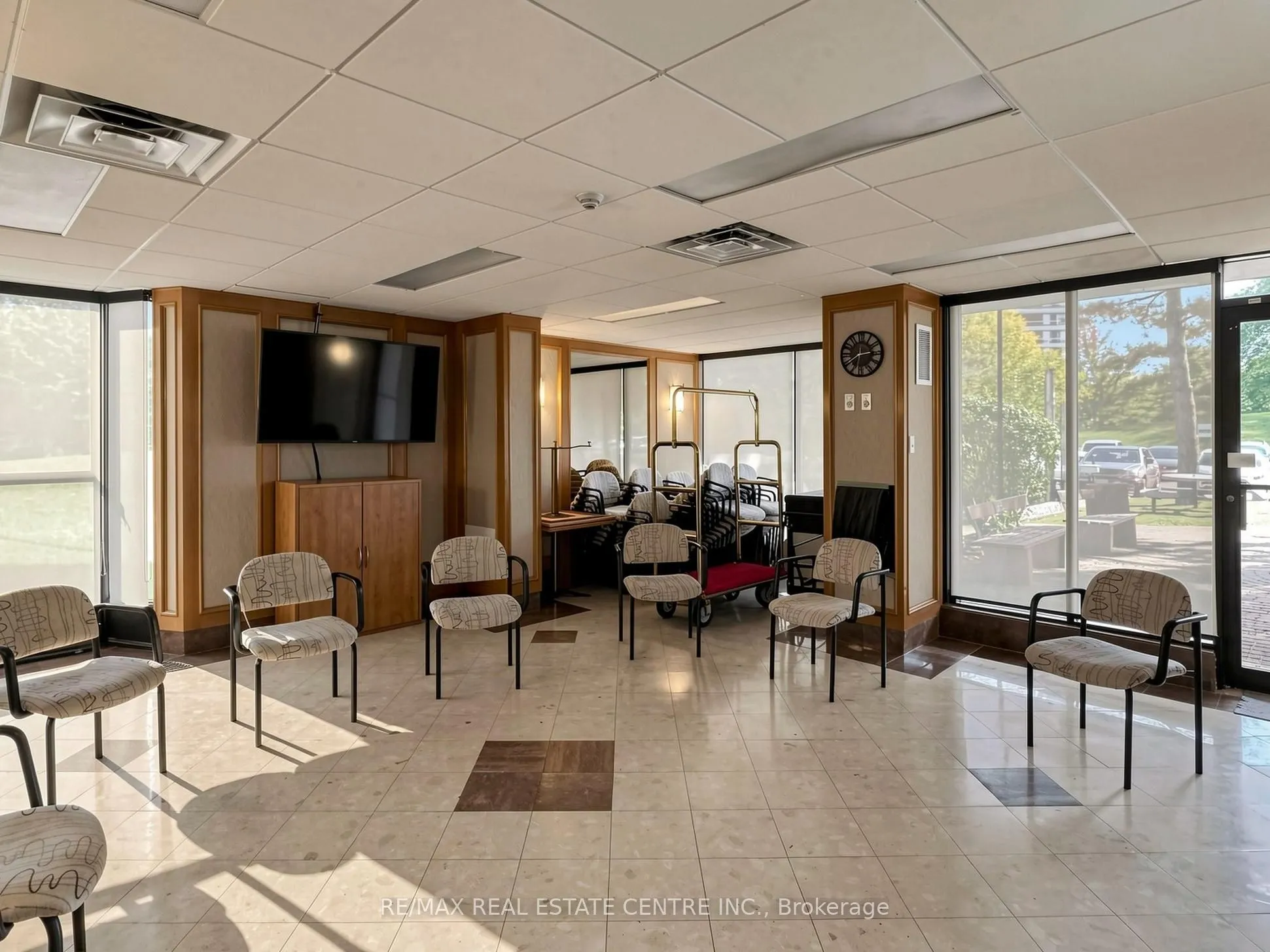 100 Antibes Drive #207