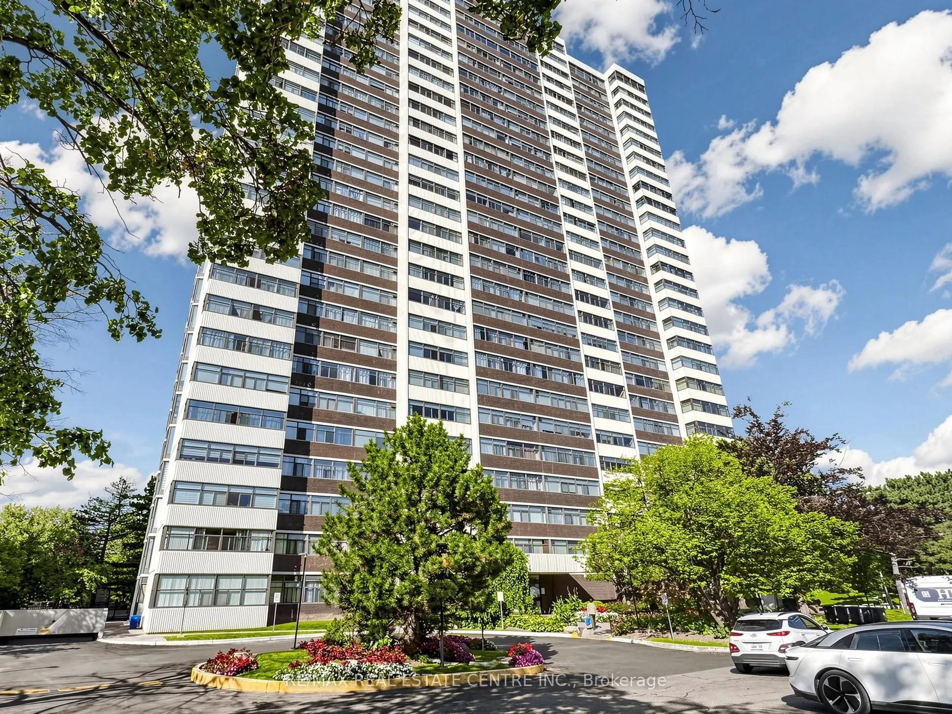 100 Antibes Drive #207