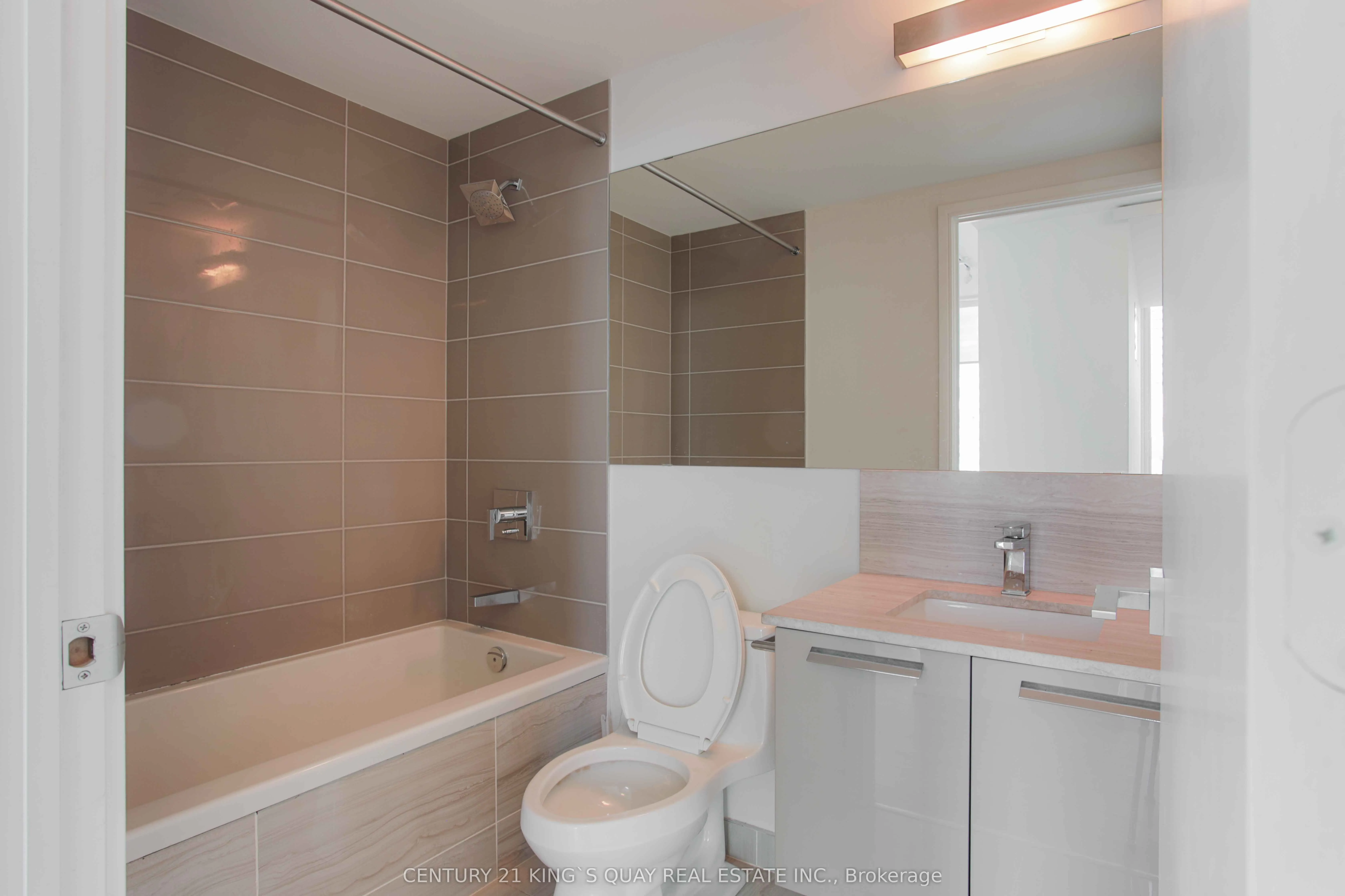28 Wellesley Street E #2509