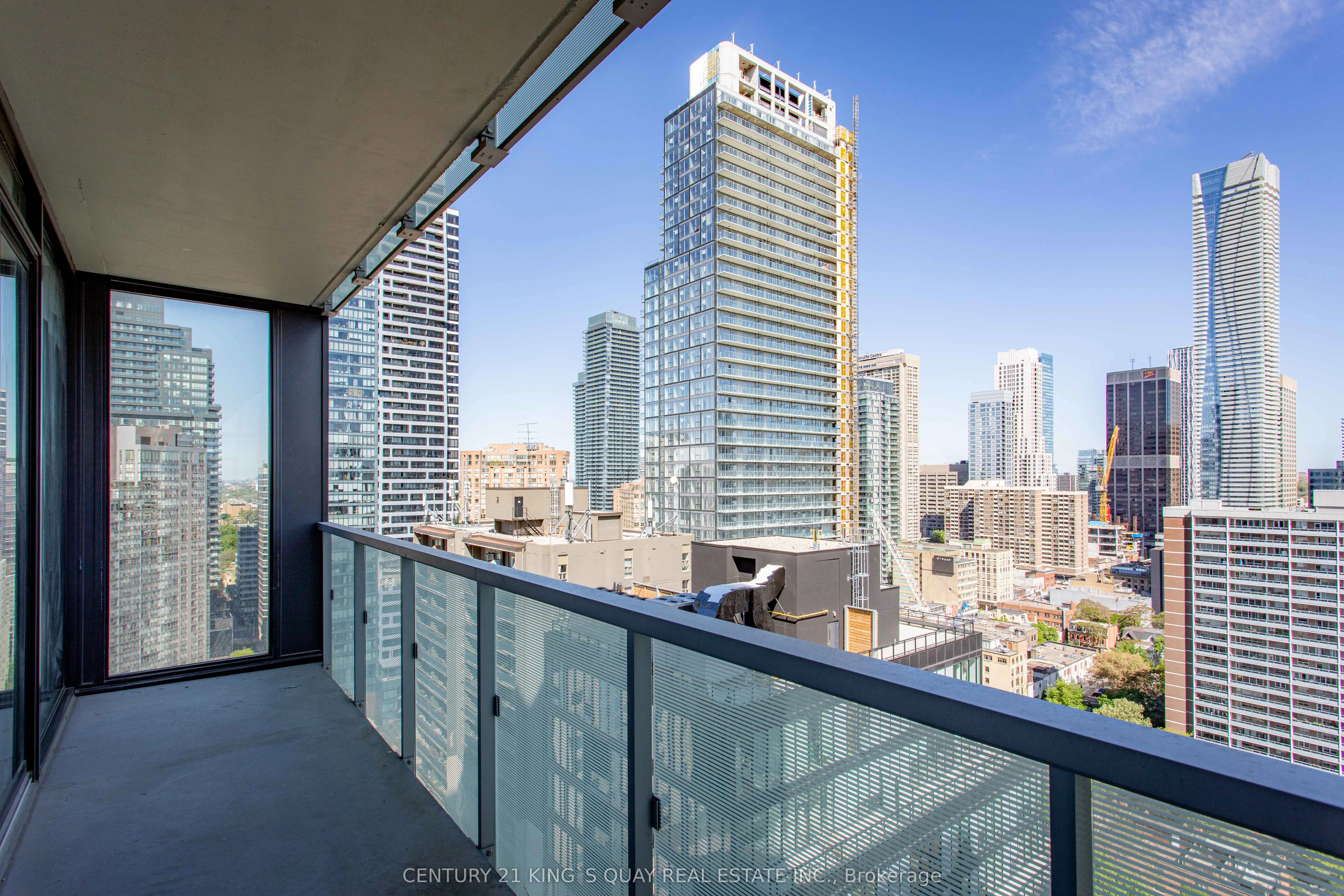 28 Wellesley Street E #2509