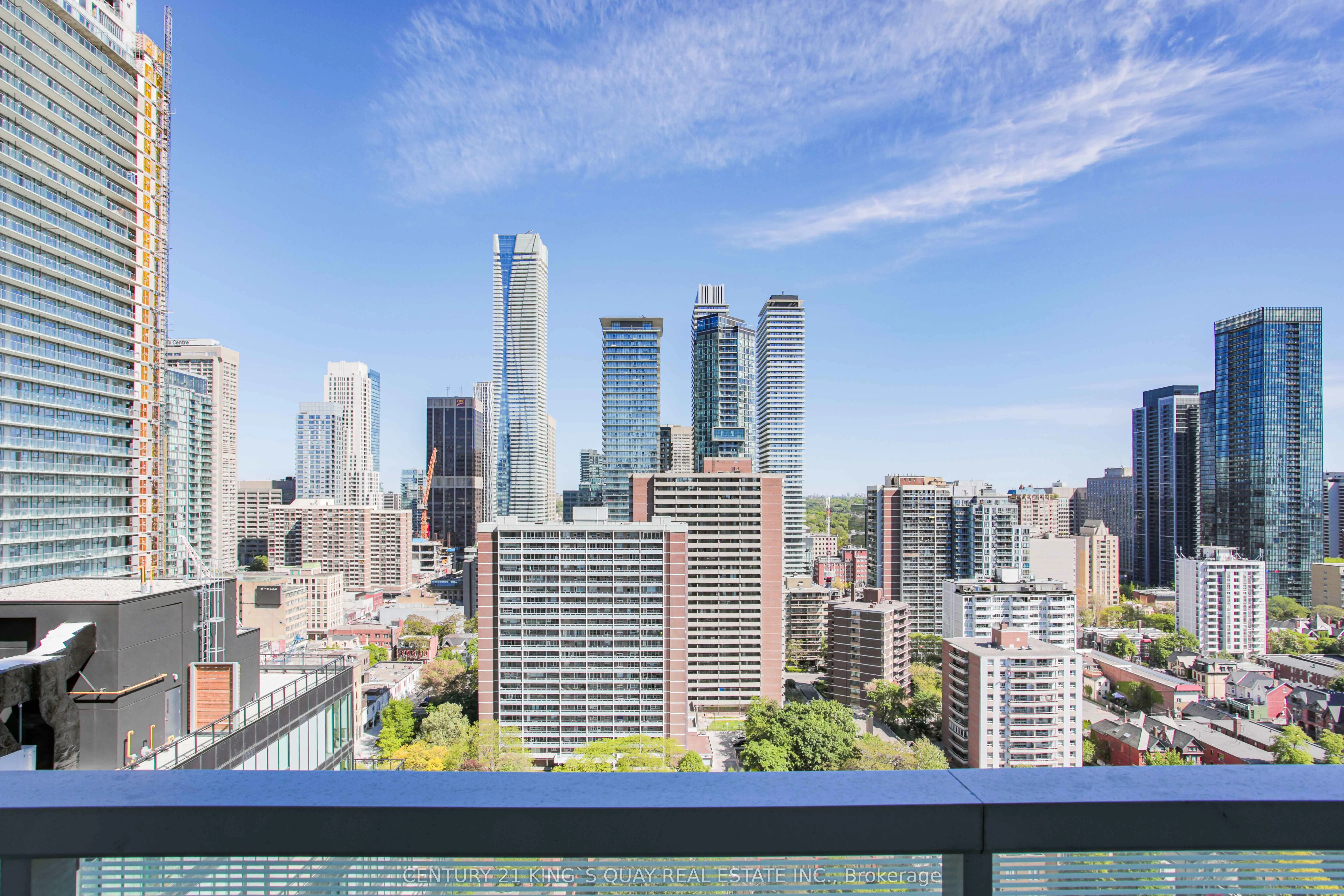 28 Wellesley Street E #2509