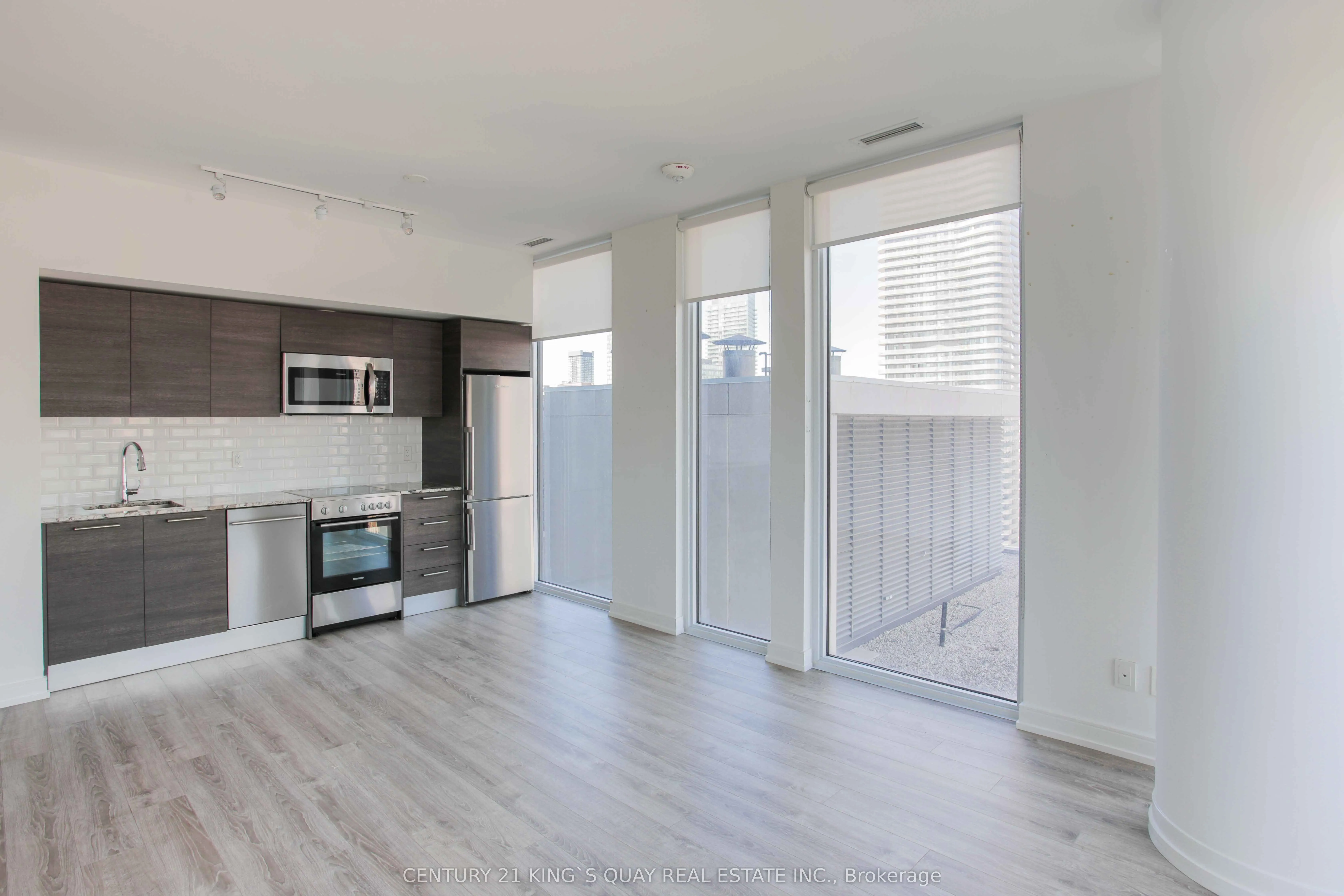 28 Wellesley Street E #2509