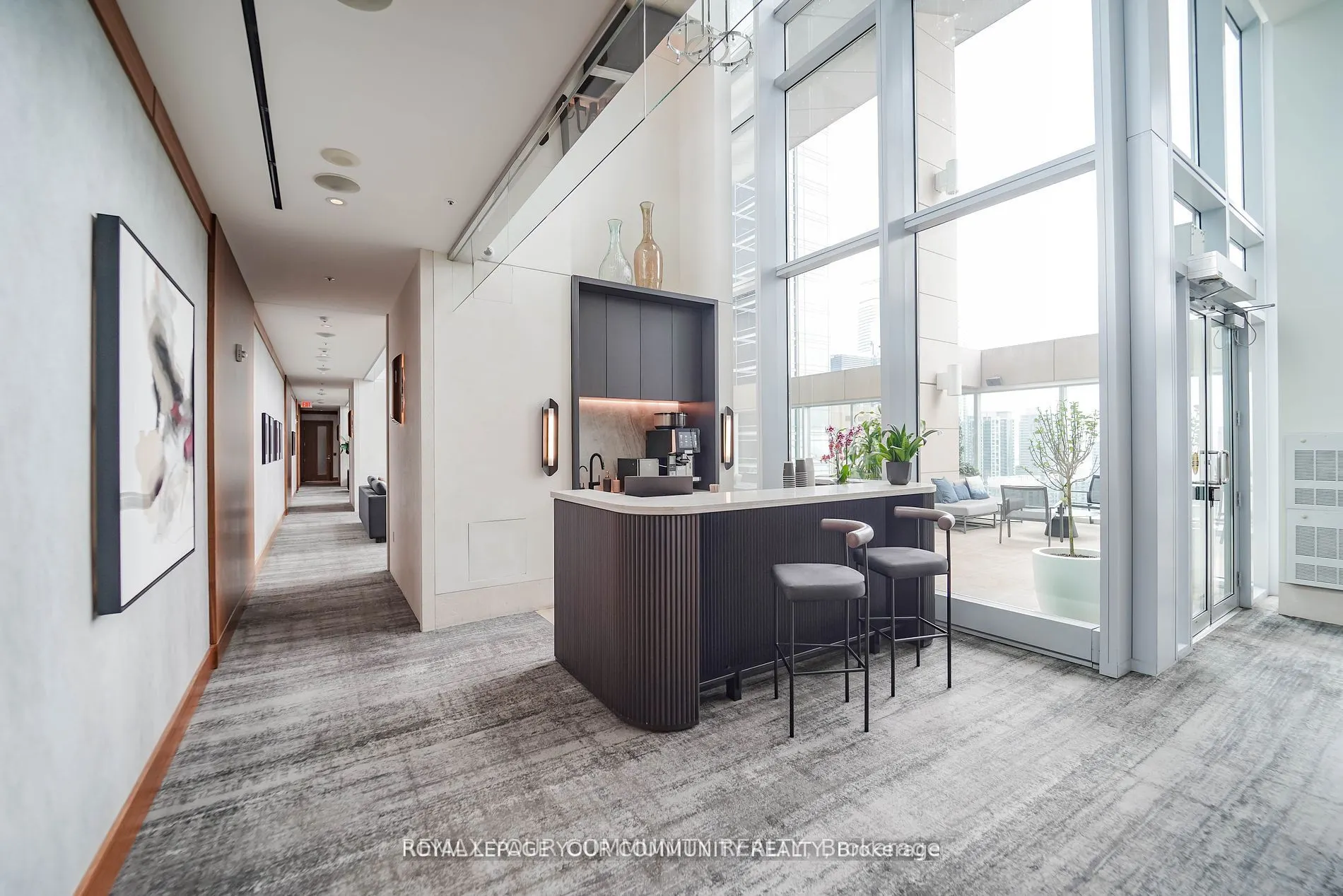 183 Wellington Street W #3903
