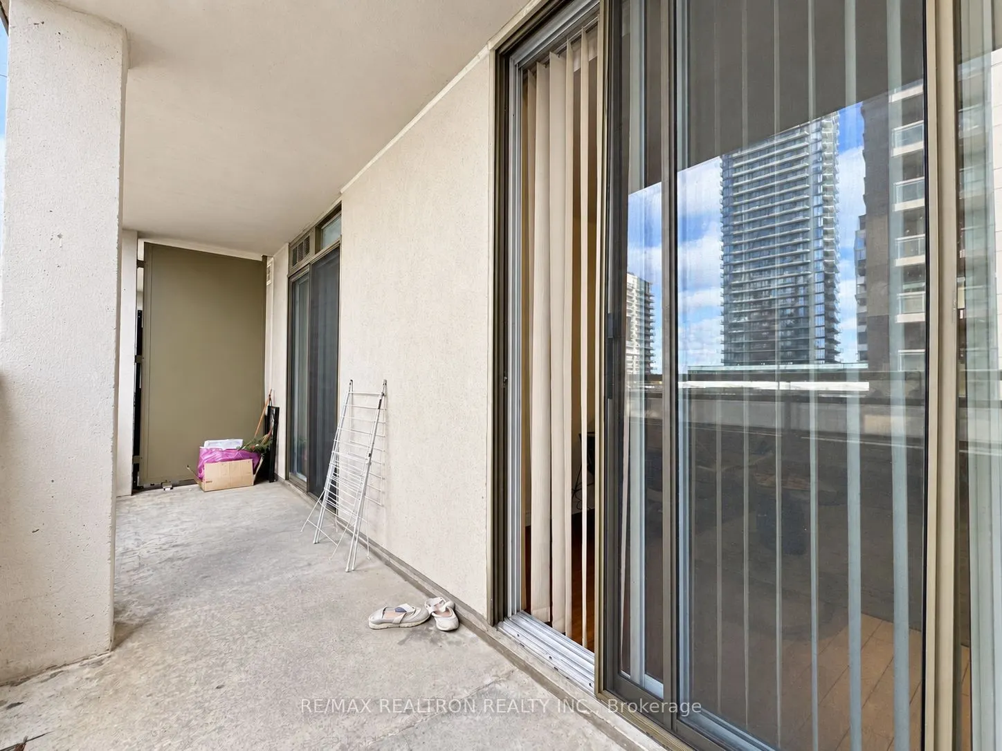 256 Doris Avenue #511
