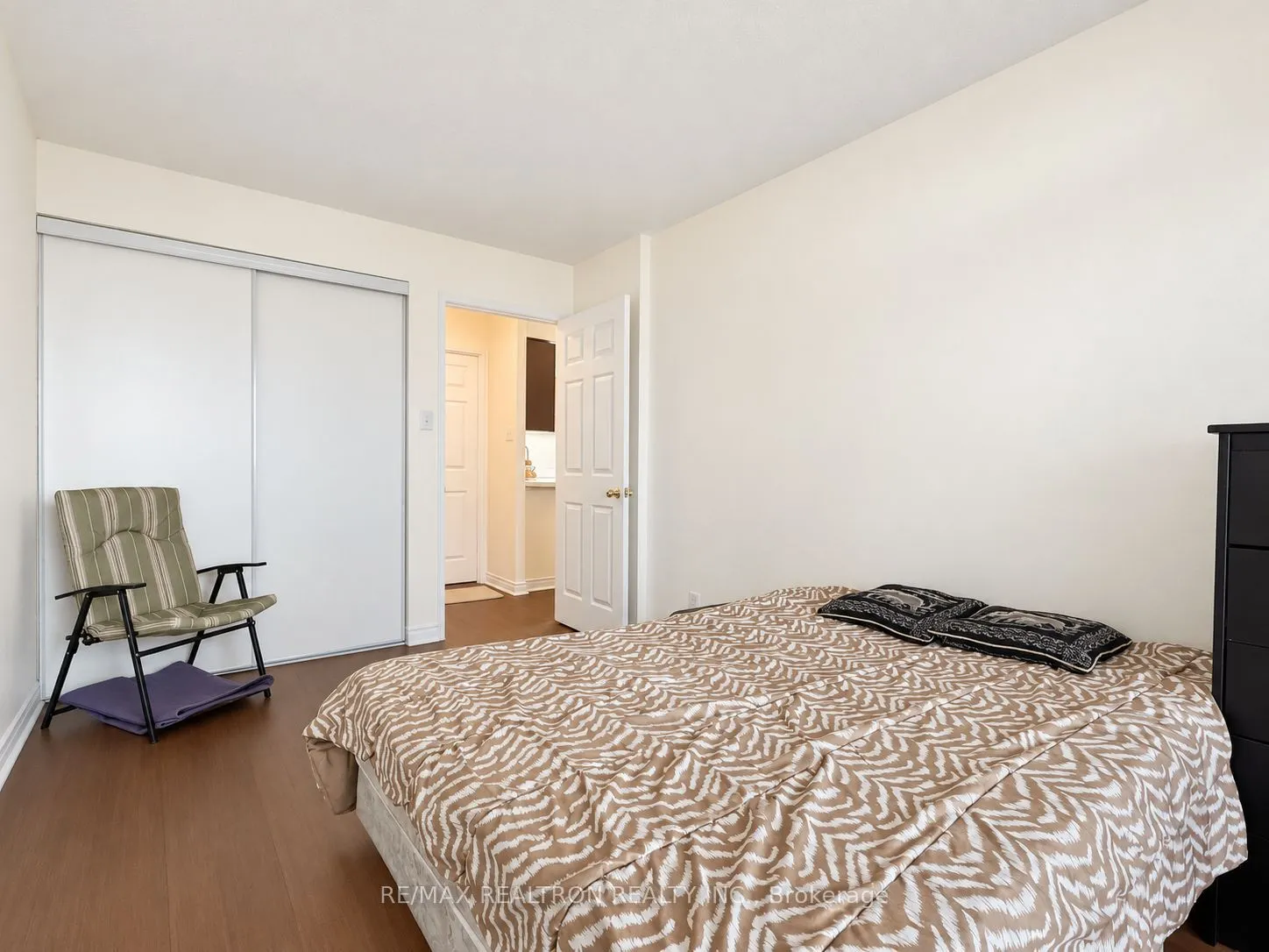 256 Doris Avenue #511