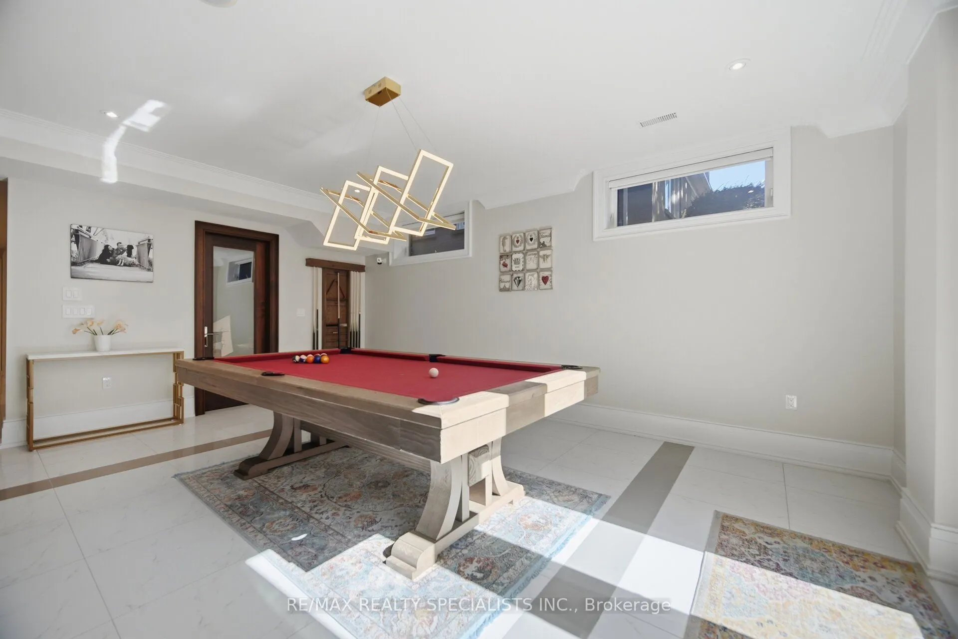 154 Burbank Drive