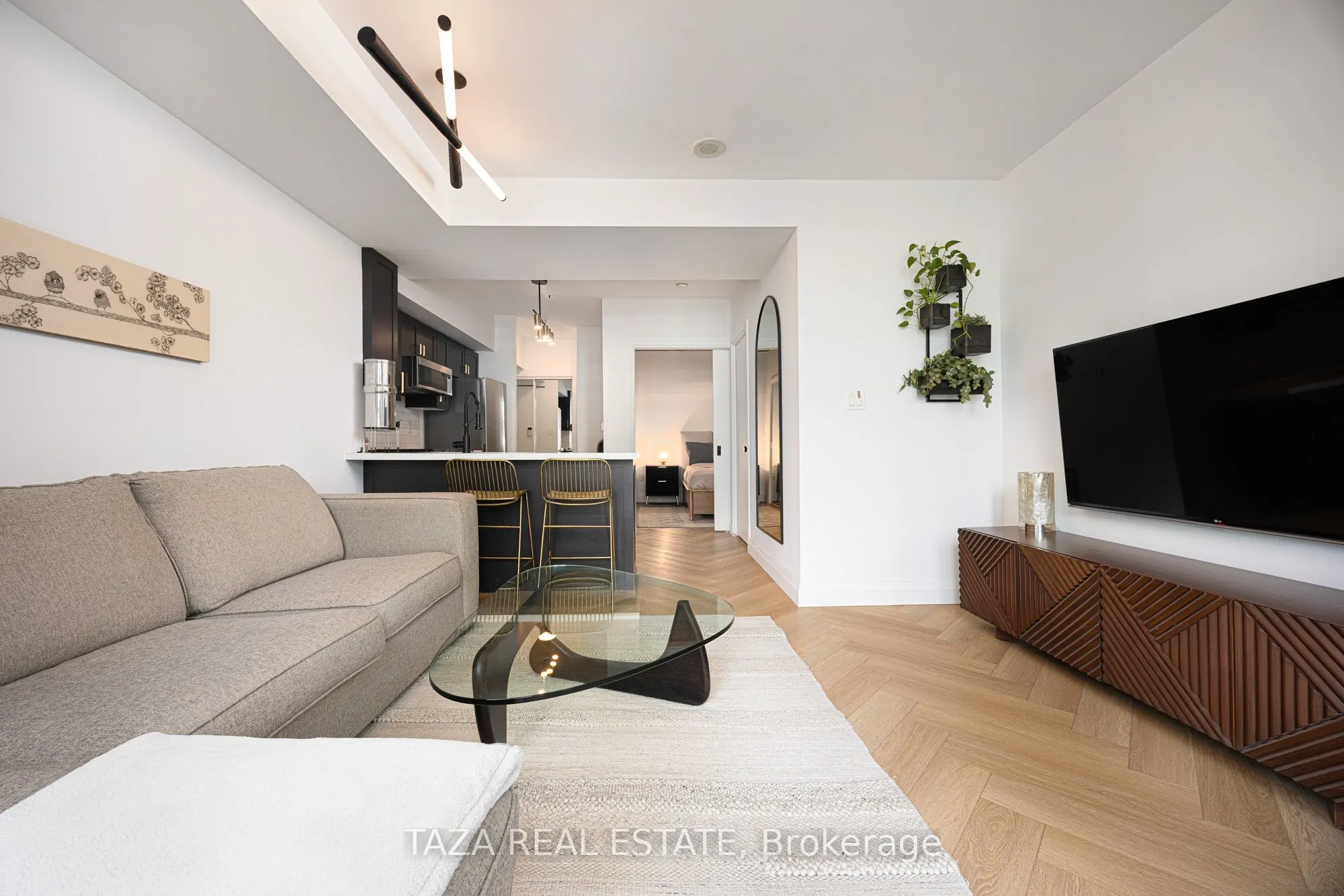 10 Navy Wharf Court #1705