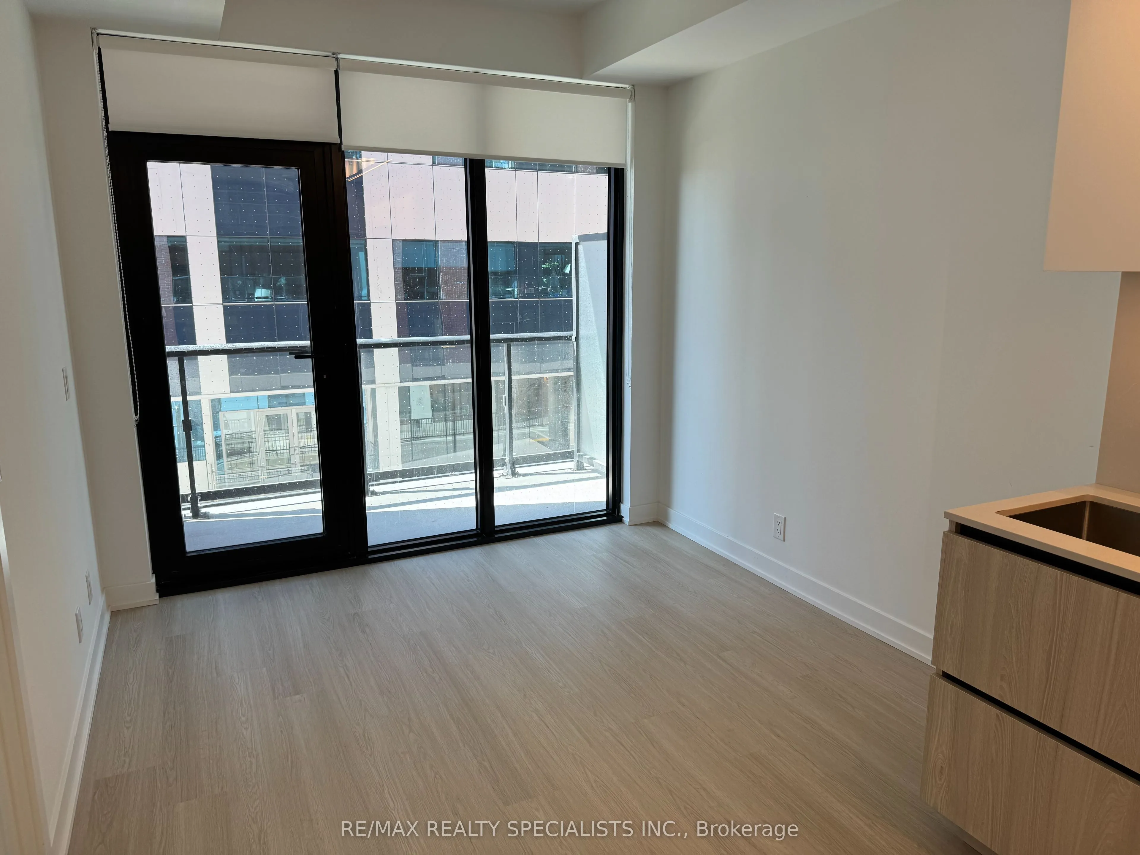699 SHEPPARD Avenue E #311