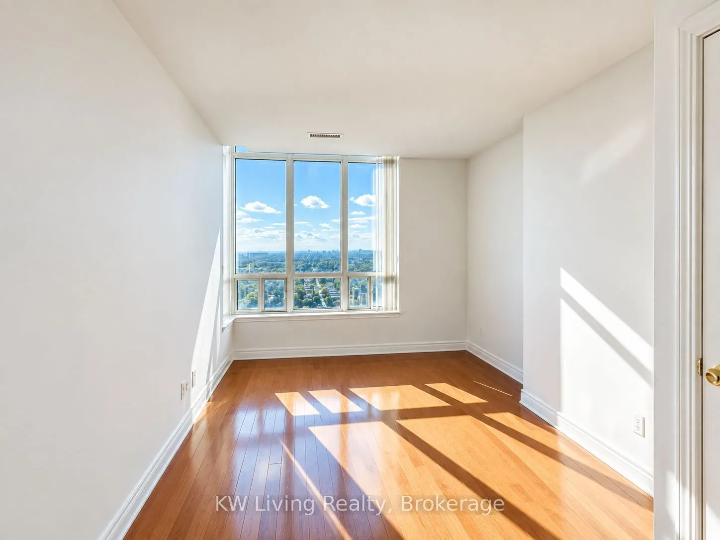 33 Empress Avenue #PH308