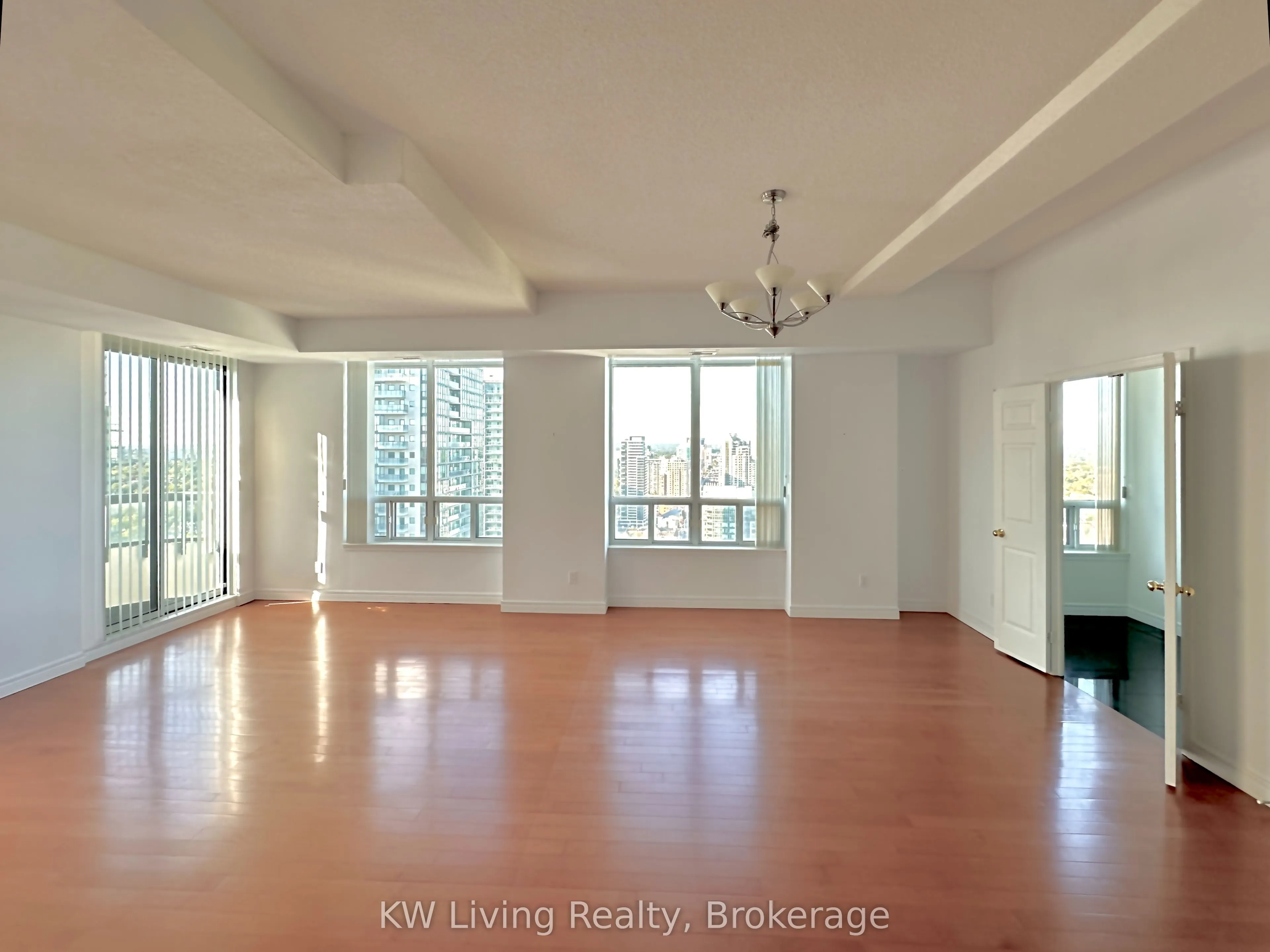33 Empress Avenue #PH308