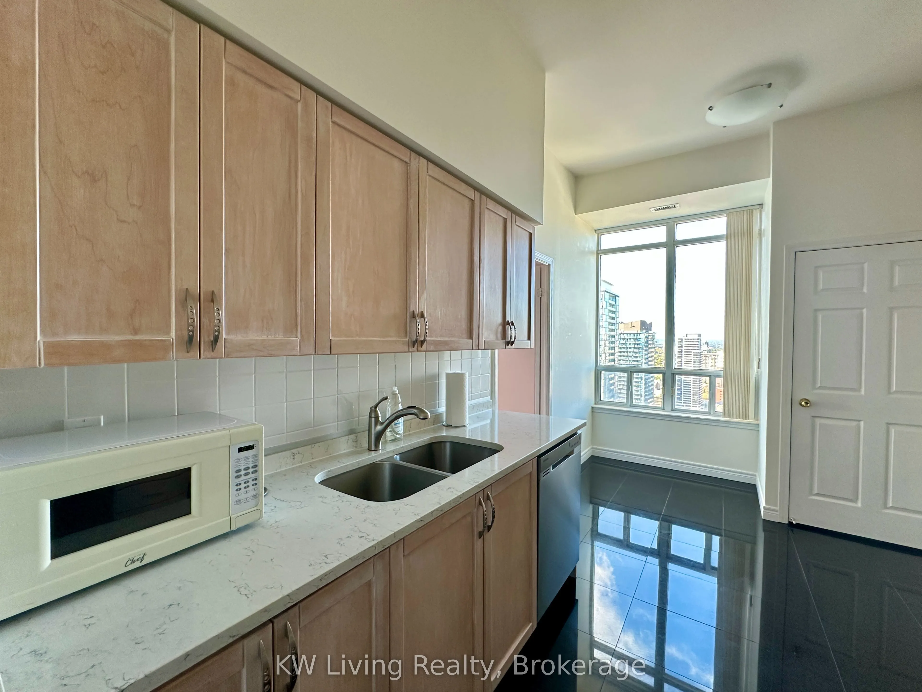 33 Empress Avenue #PH308