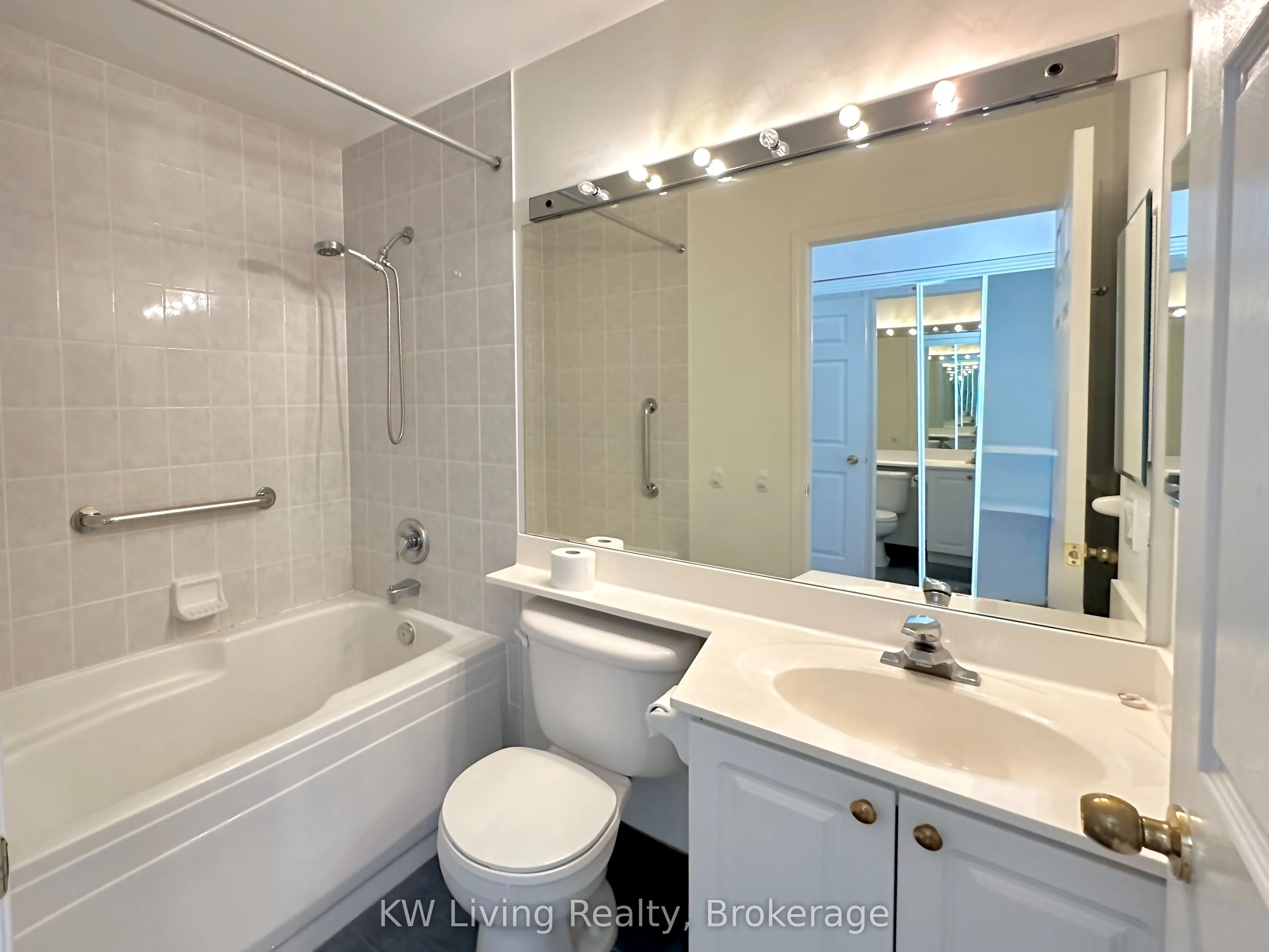 33 Empress Avenue #PH308