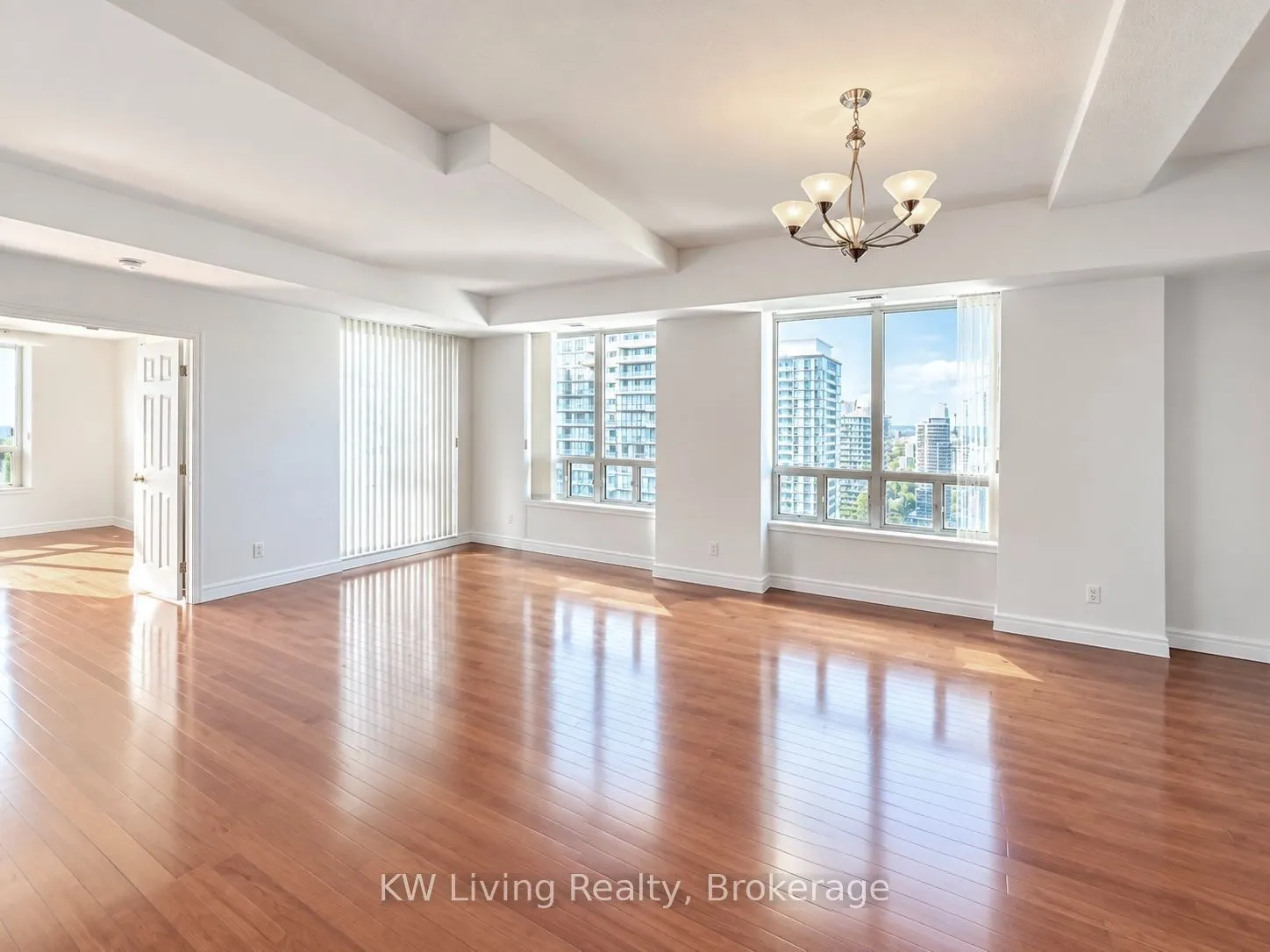 33 Empress Avenue #PH308