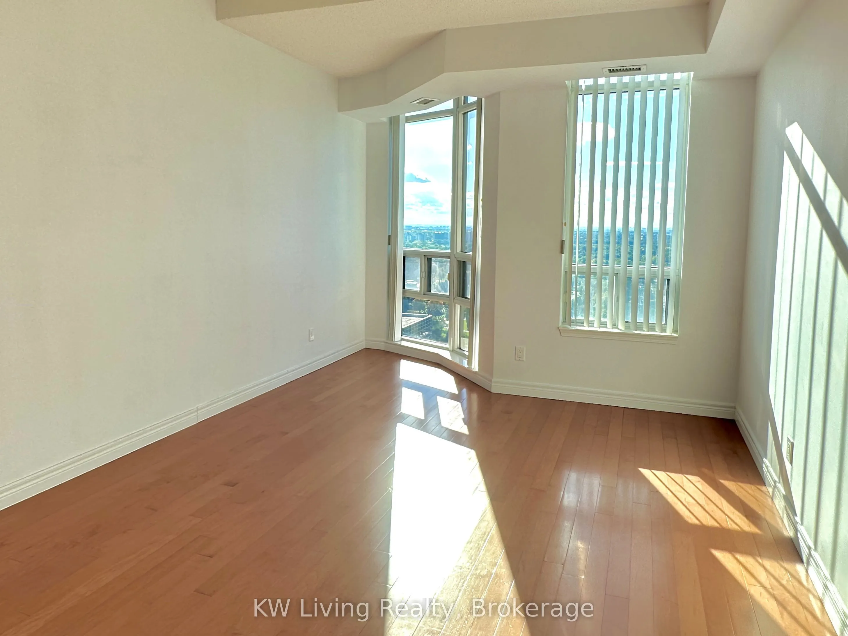 33 Empress Avenue #PH308