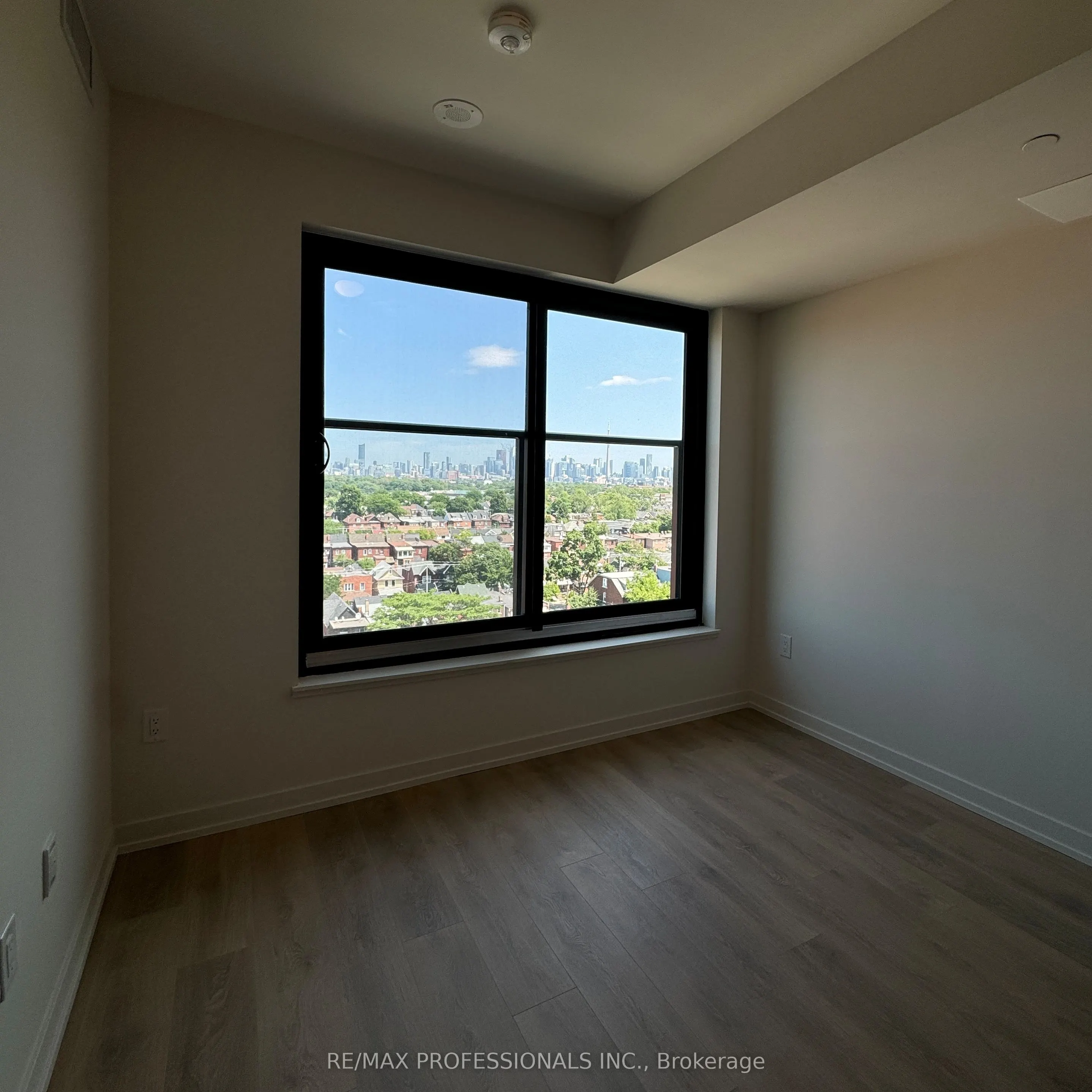 181 Sterling Road #901