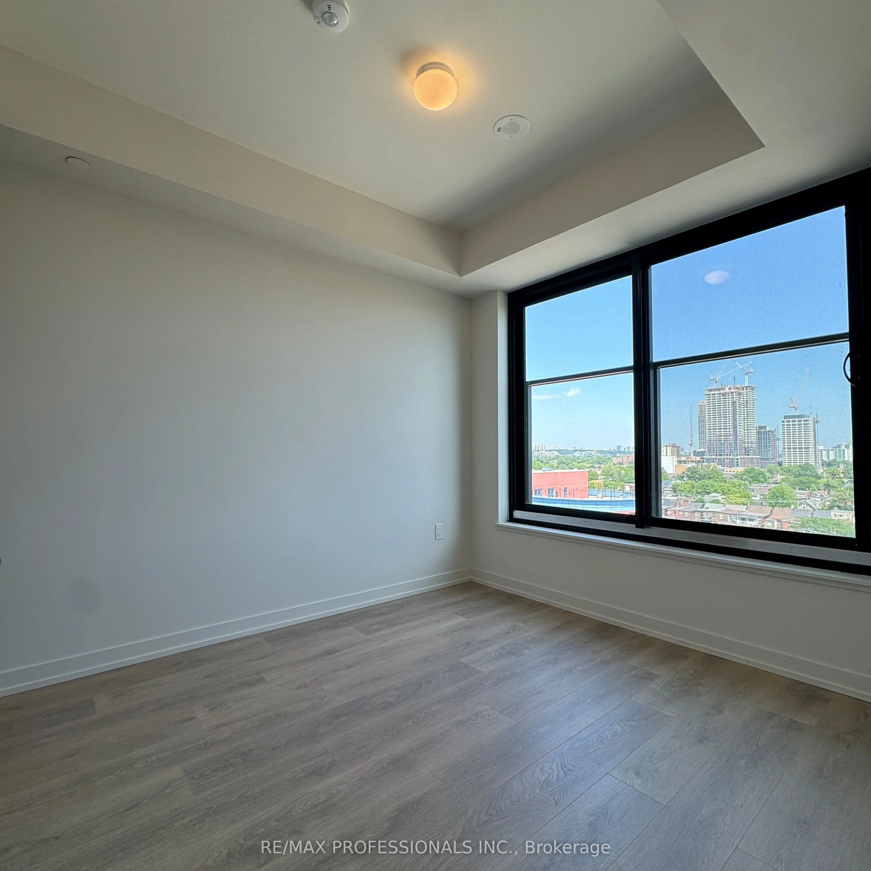 181 Sterling Road #901