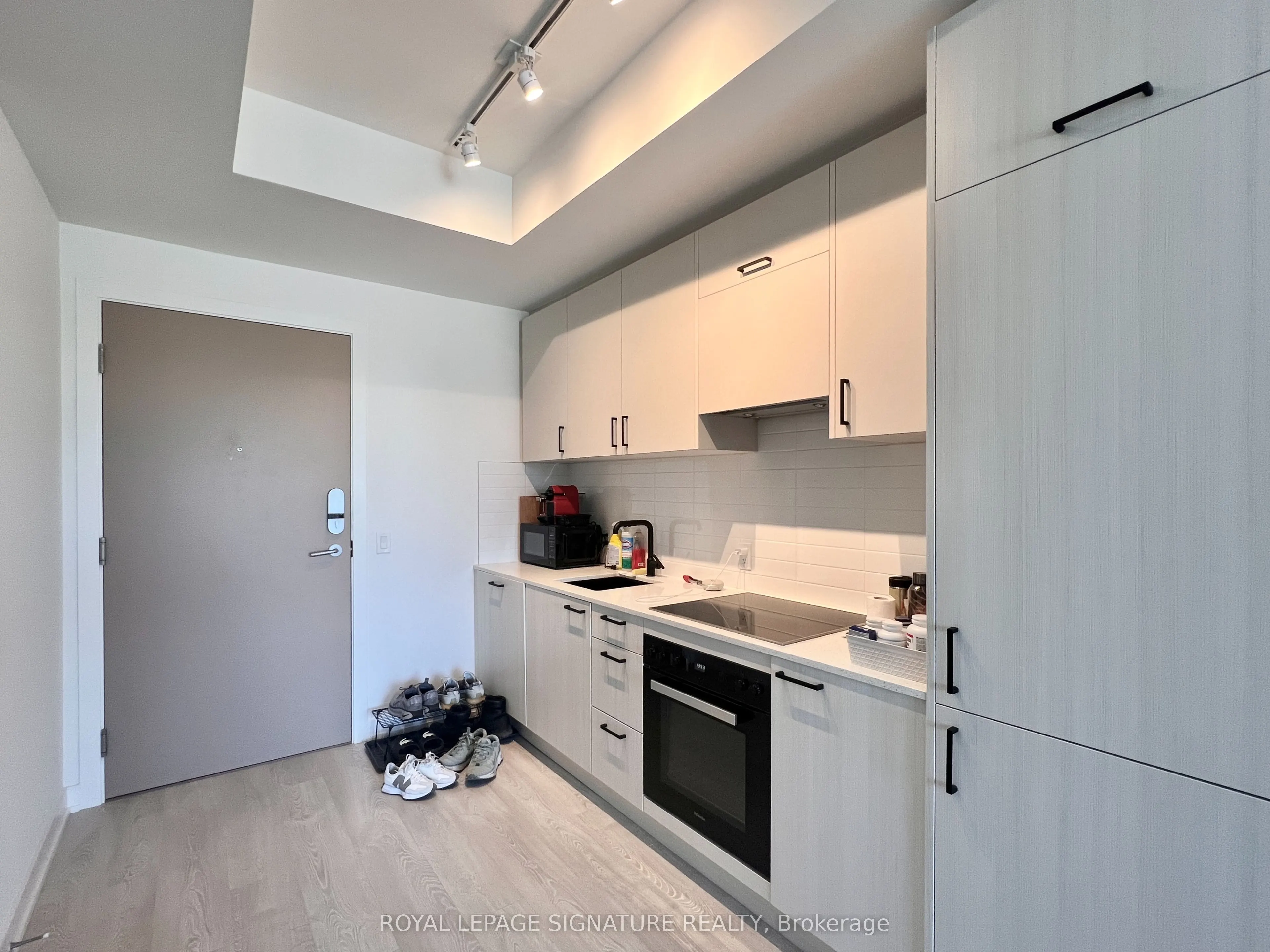 1 Kyle Lowry Road #322