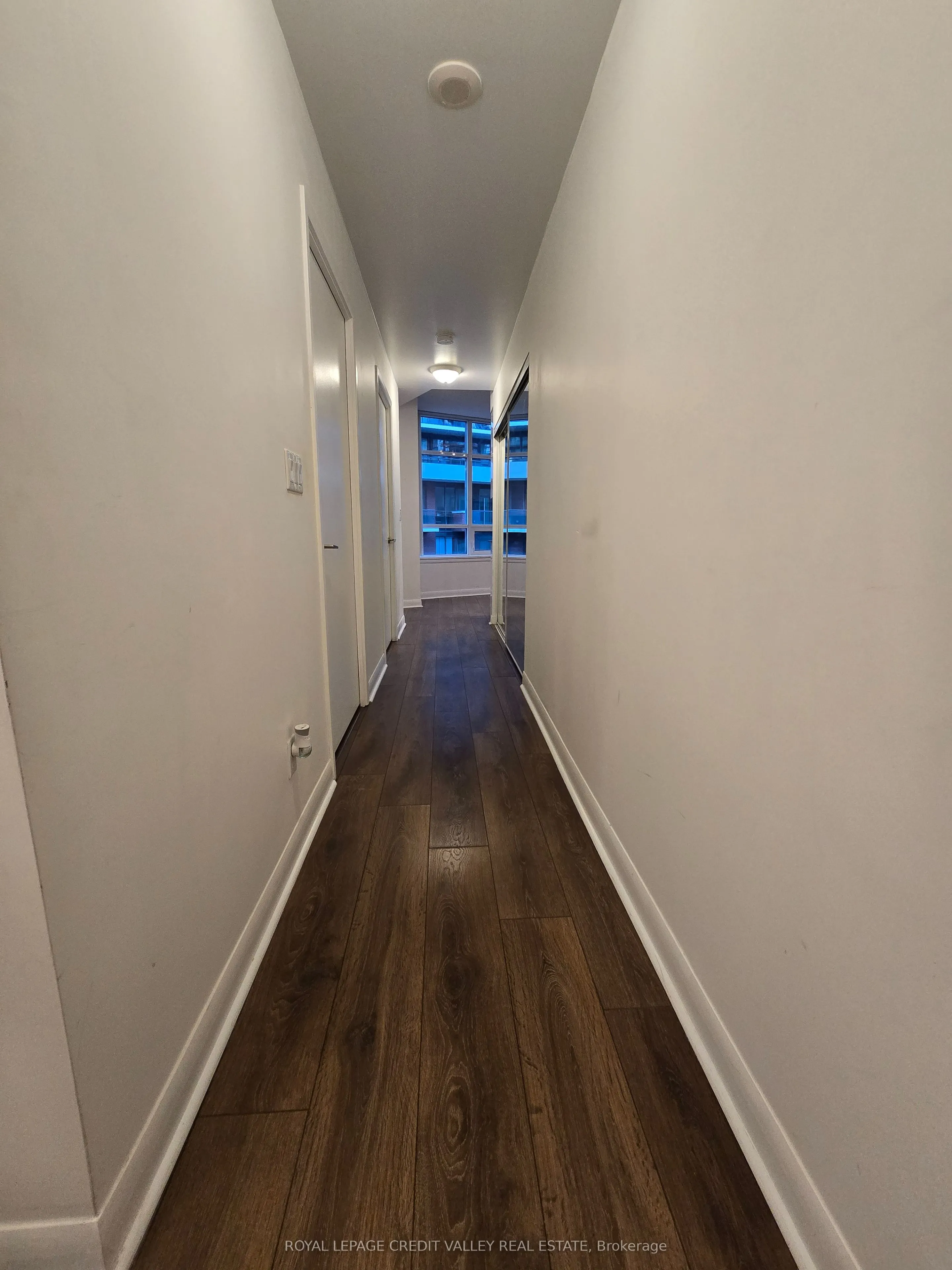 15 Bruyeres Mews #614