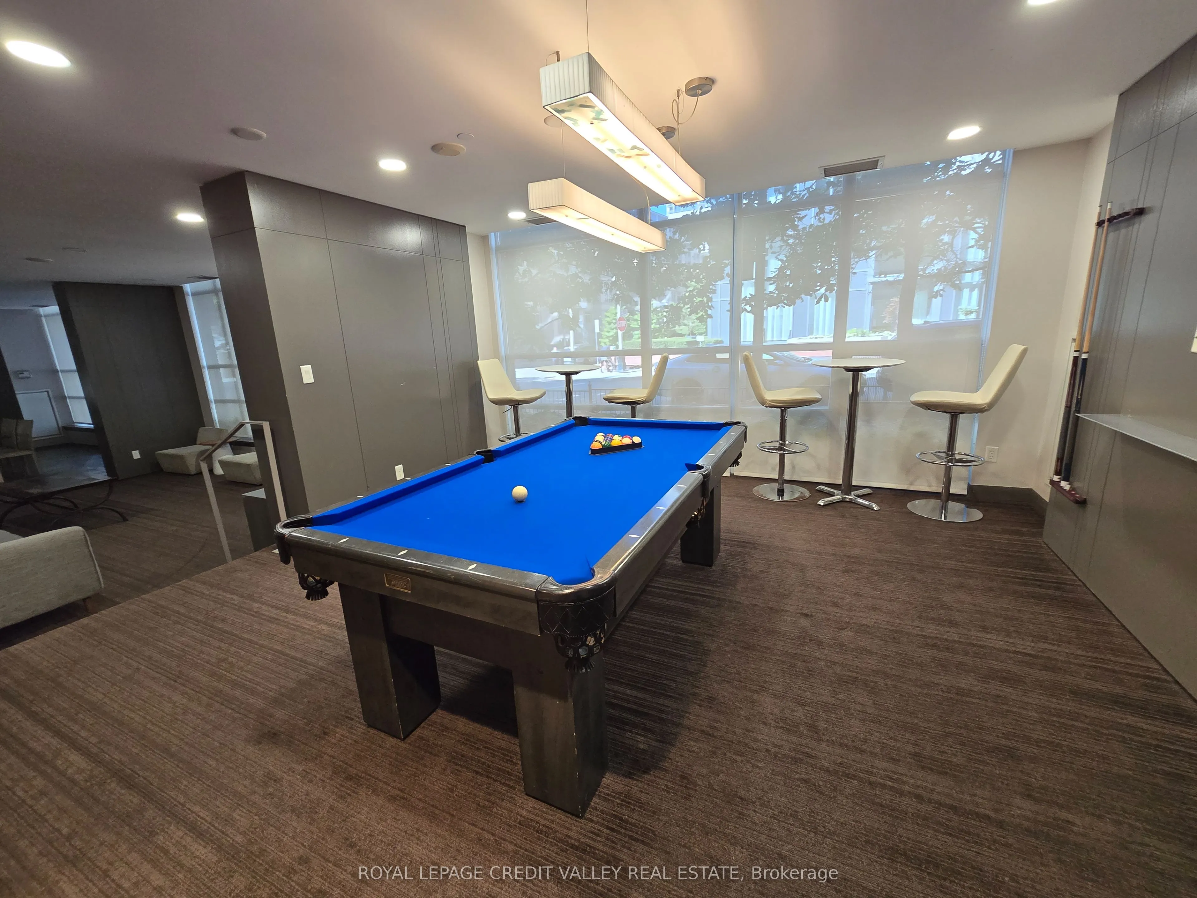 15 Bruyeres Mews #614