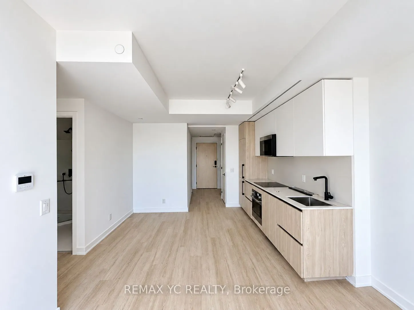 699 Sheppard Avenue E #308