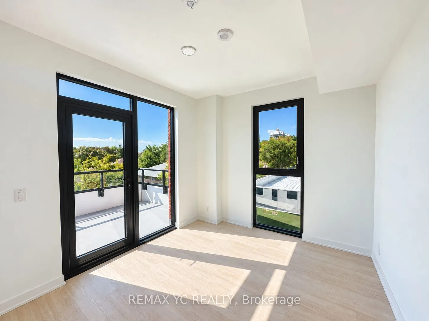 699 Sheppard Avenue E #308